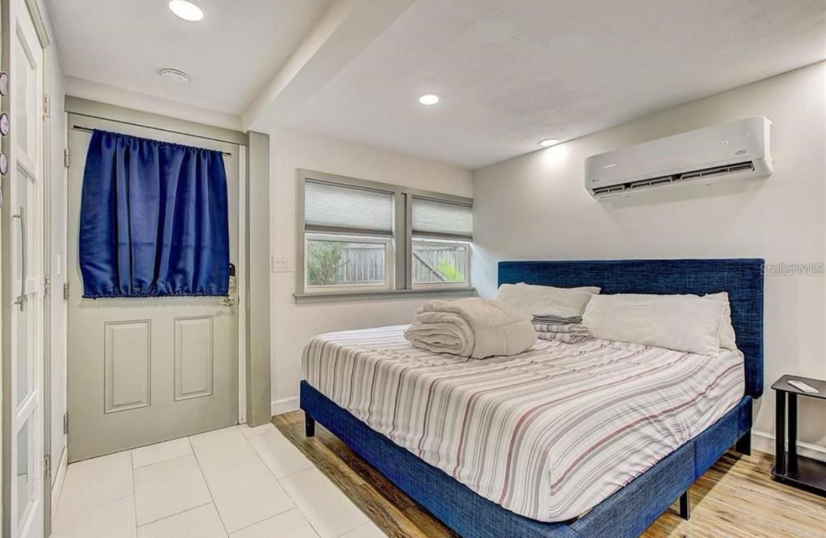 Image 5 of 11 For 2606 1st Avenue S