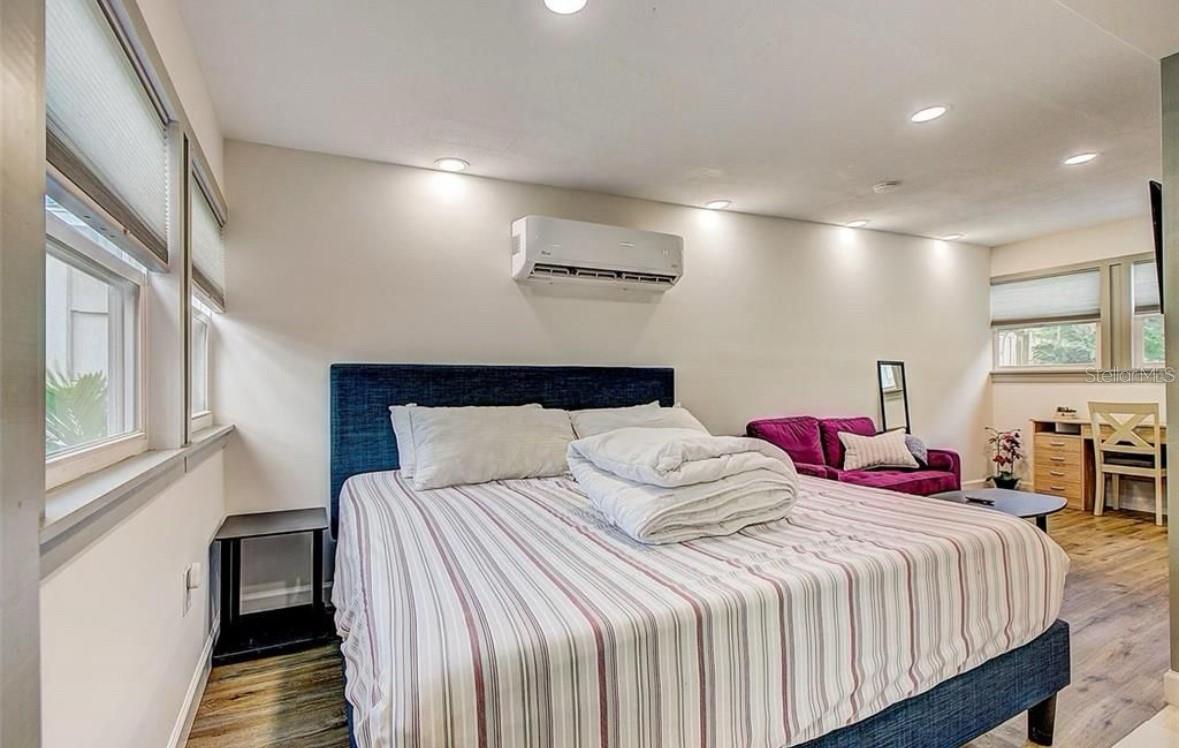 Image 7 of 11 For 2606 1st Avenue S