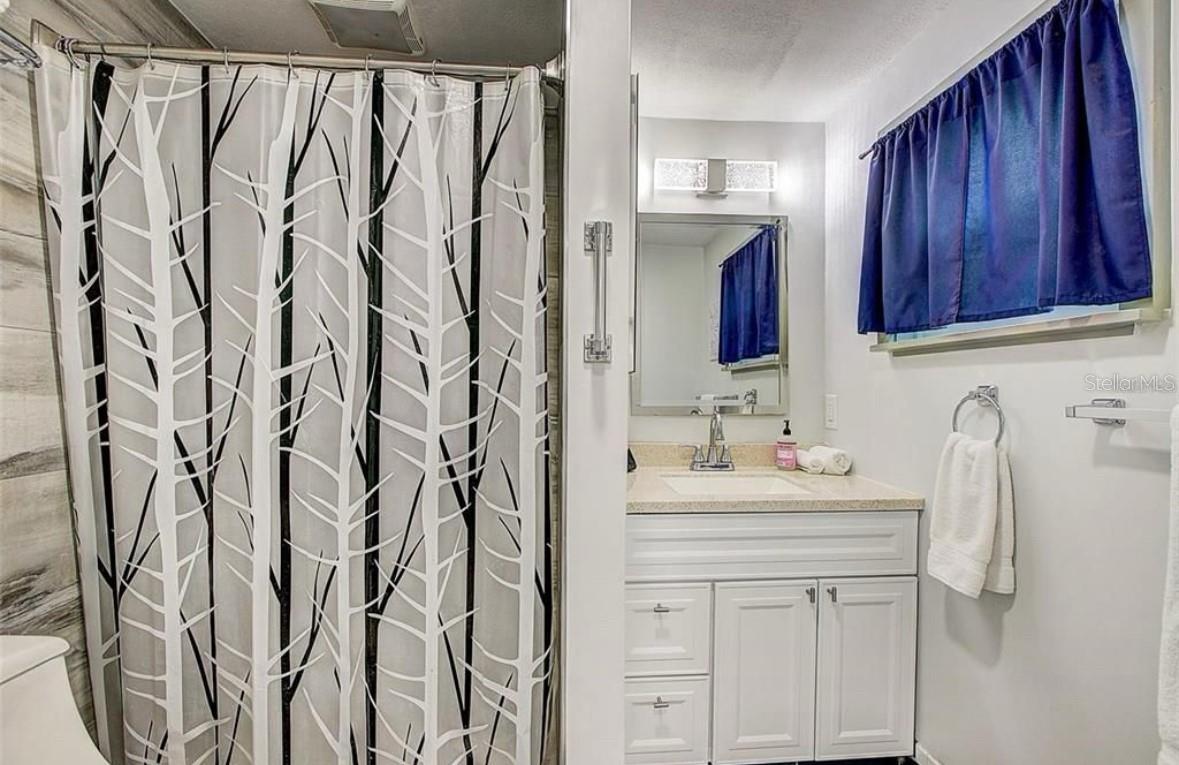 Image 8 of 11 For 2606 1st Avenue S