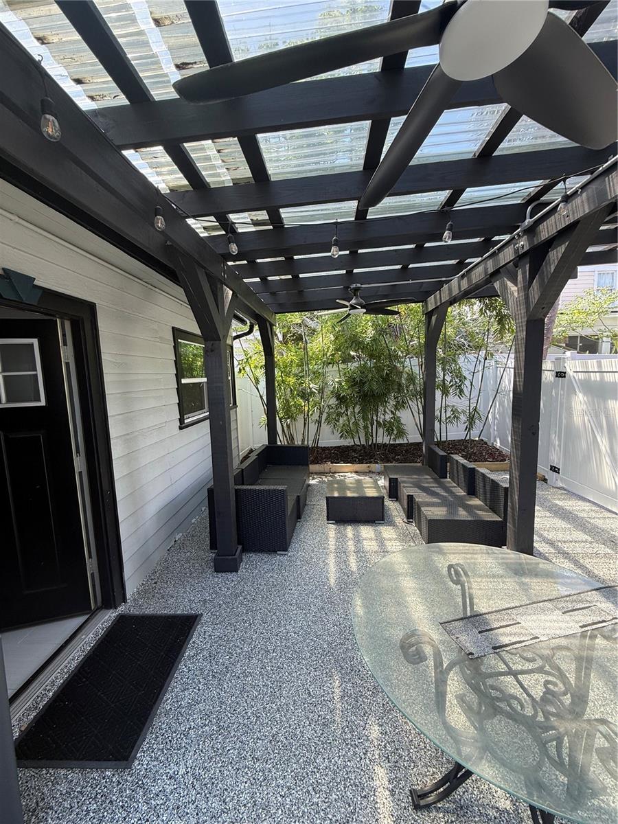 Image 9 of 11 For 2606 1st Avenue S