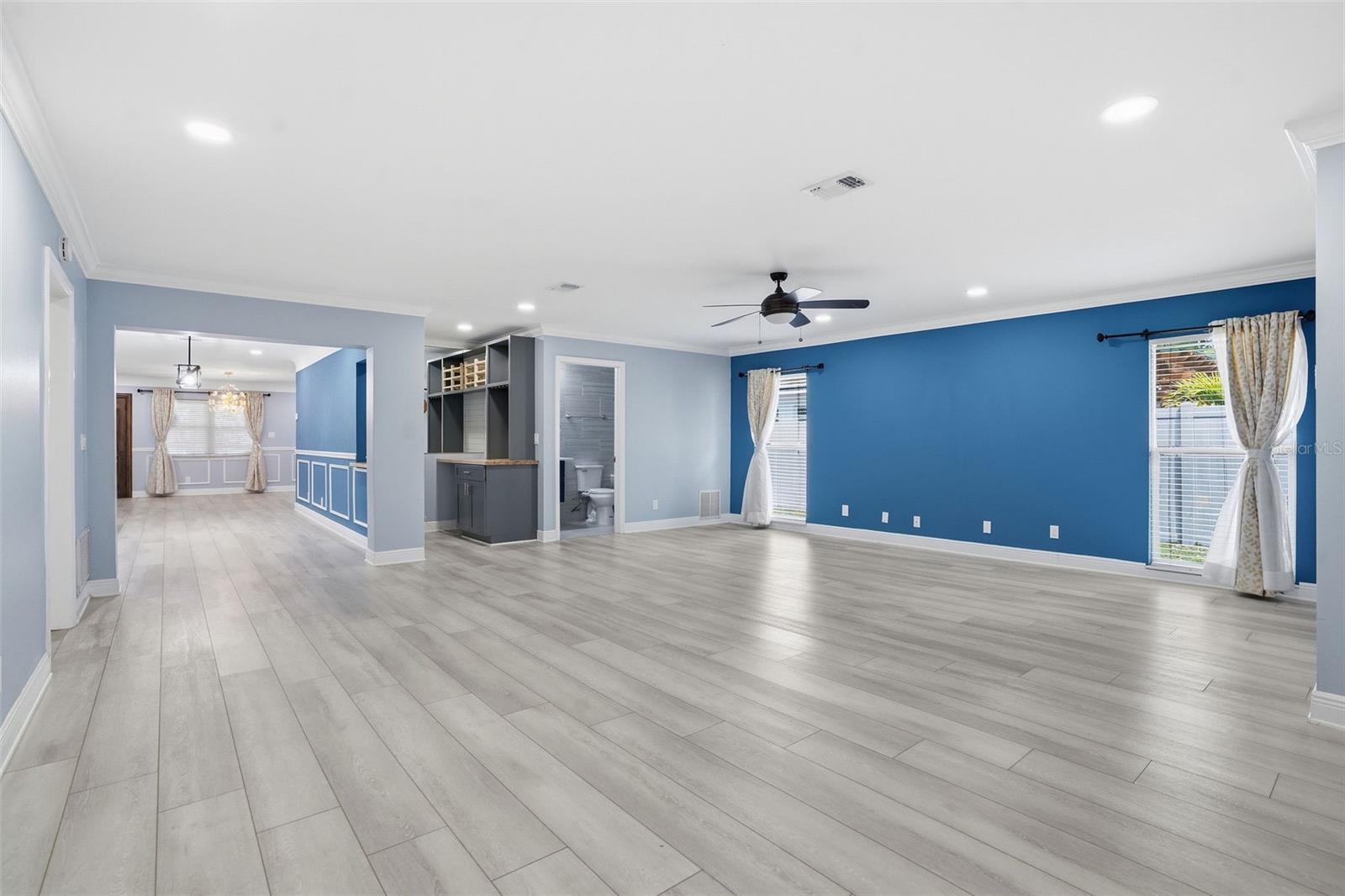 Image 18 of 40 For 2121 Park Street N