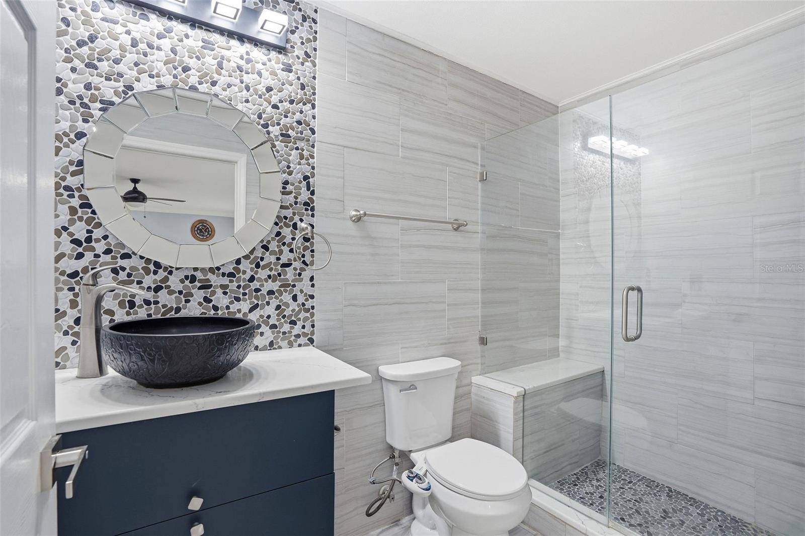 Image 22 of 40 For 2121 Park Street N