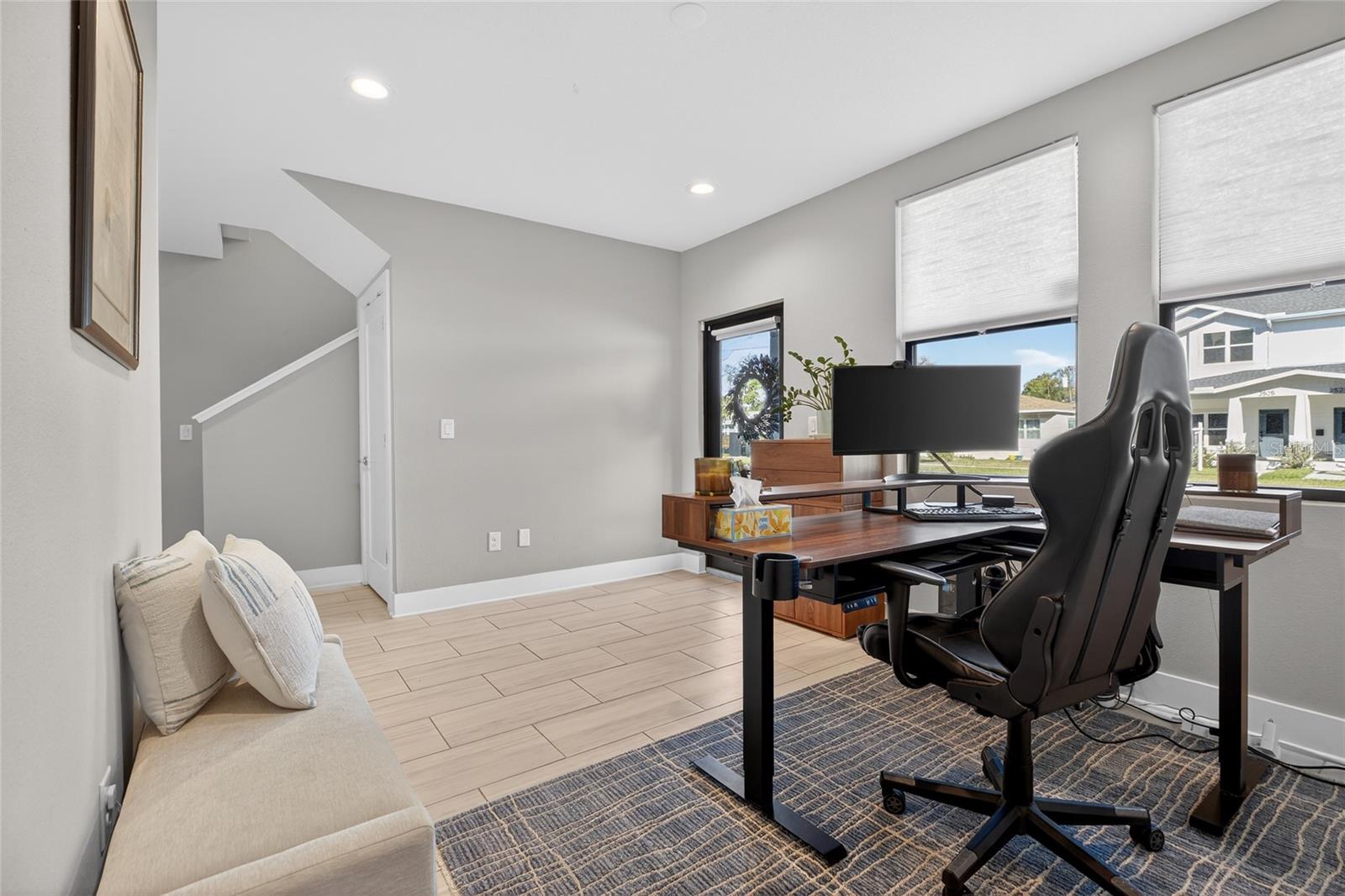 Image 14 of 65 For 2526 13th Avenue N