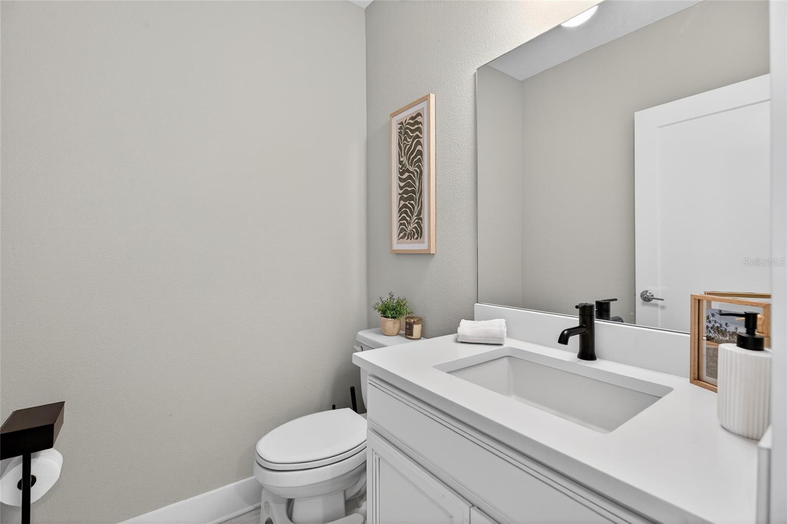 Image 17 of 65 For 2526 13th Avenue N