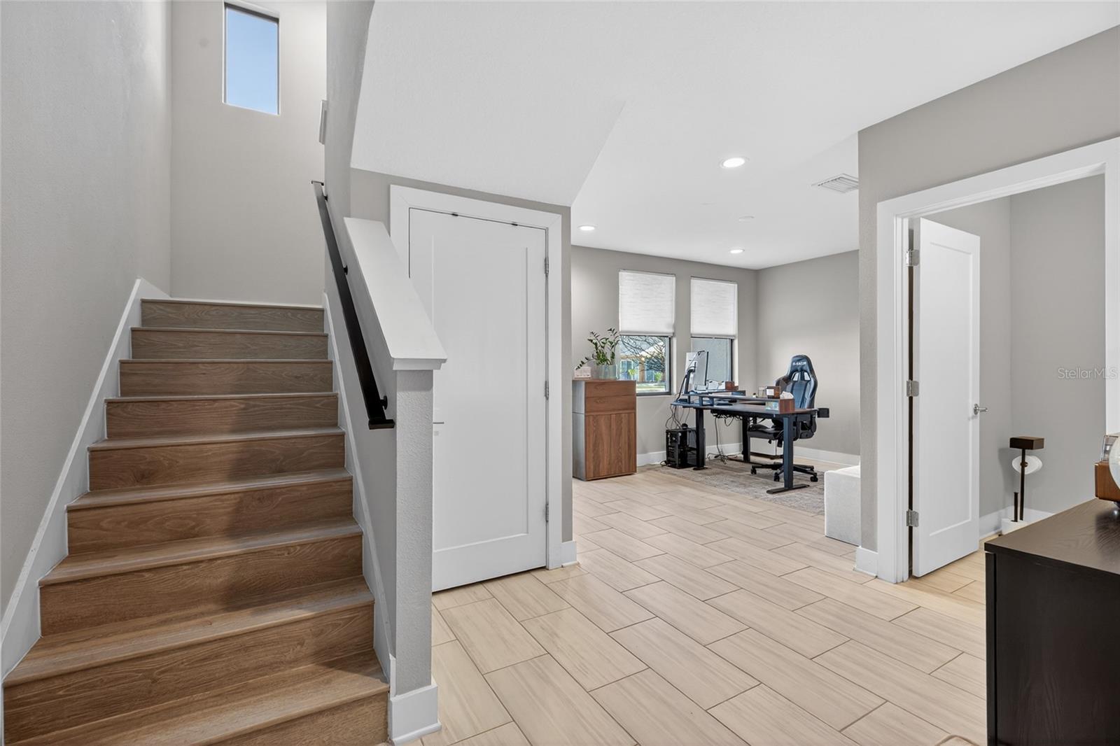 Image 18 of 65 For 2526 13th Avenue N