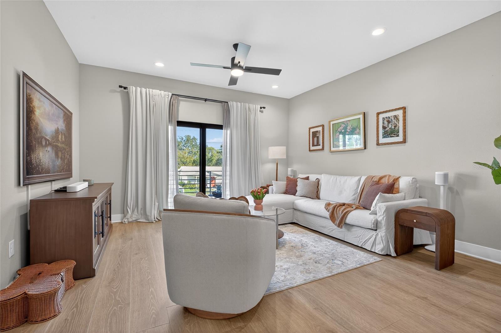 Image 20 of 65 For 2526 13th Avenue N