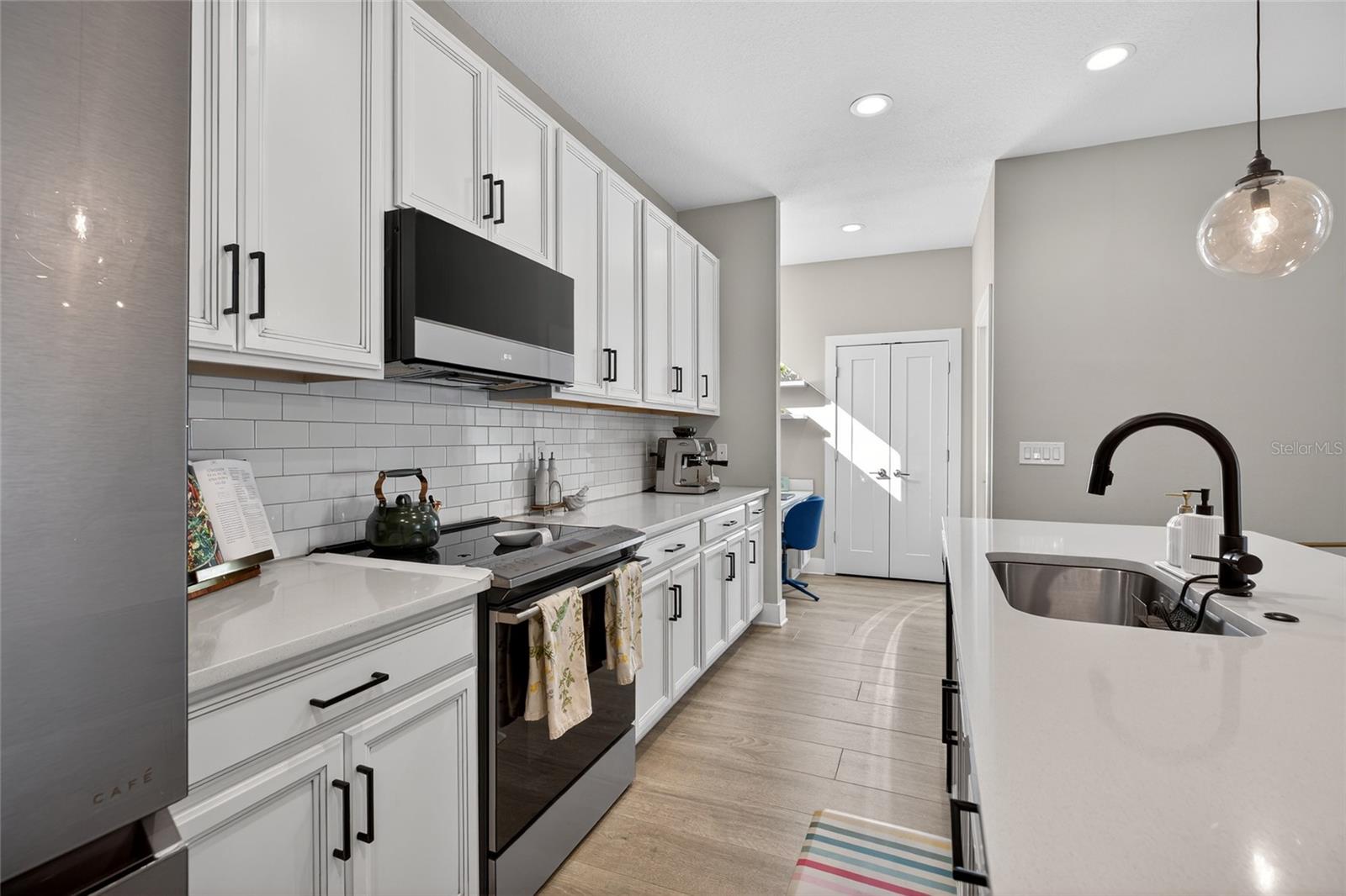 Image 29 of 65 For 2526 13th Avenue N