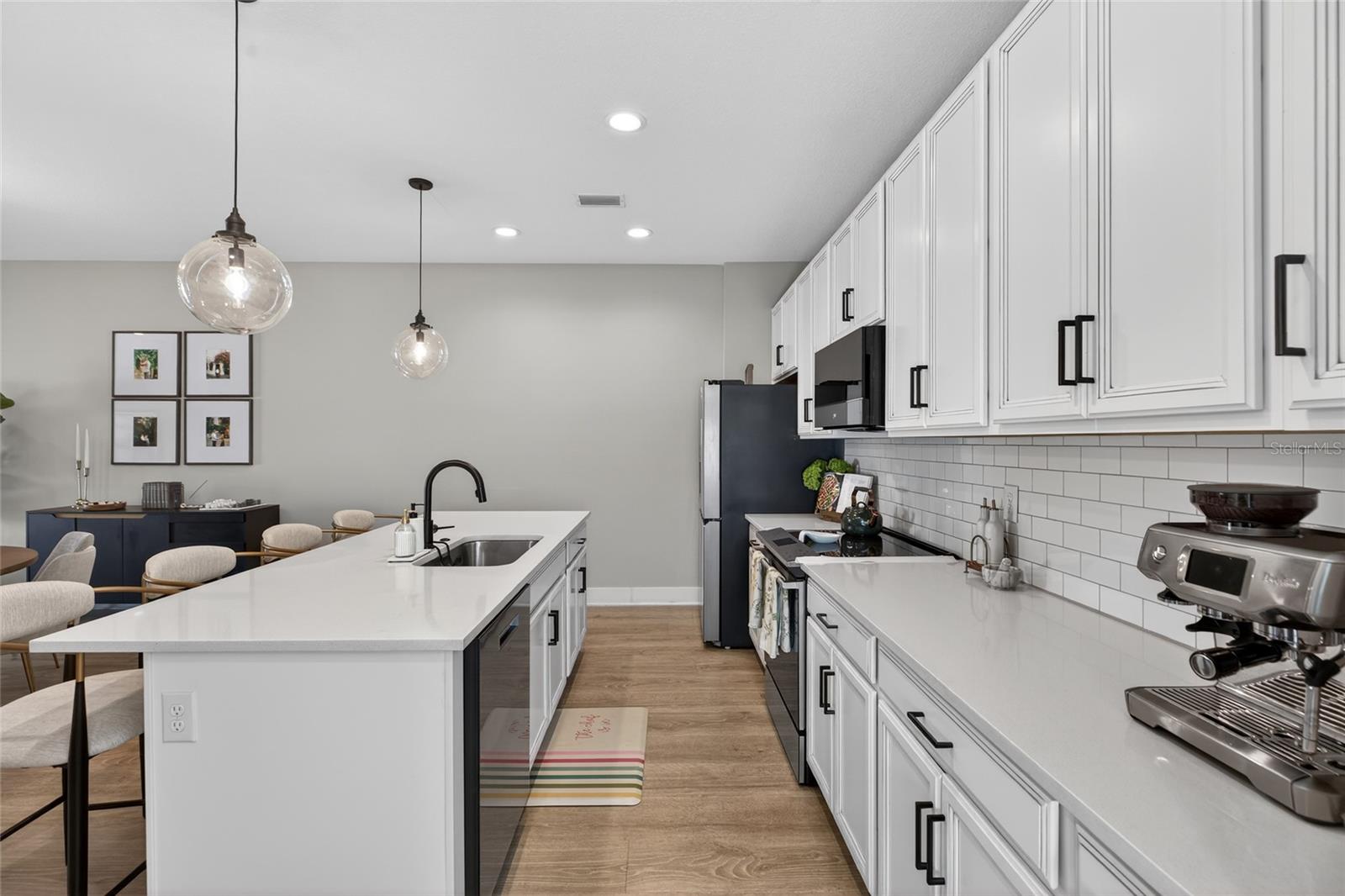 Image 33 of 65 For 2526 13th Avenue N