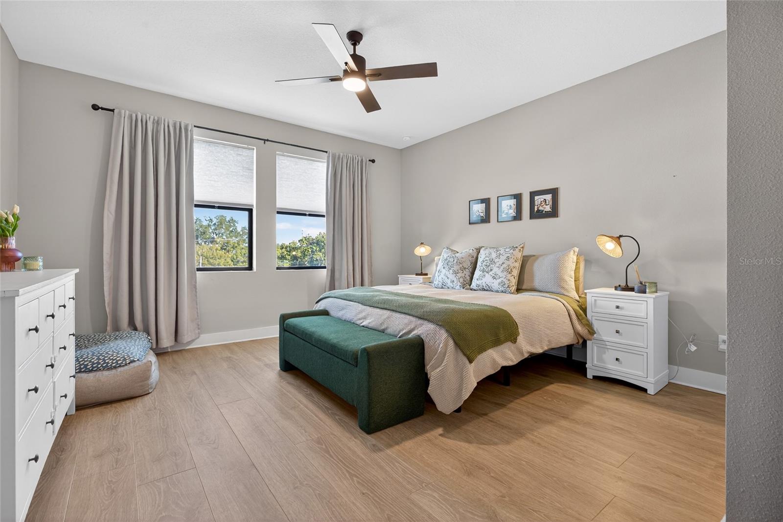 Image 41 of 65 For 2526 13th Avenue N