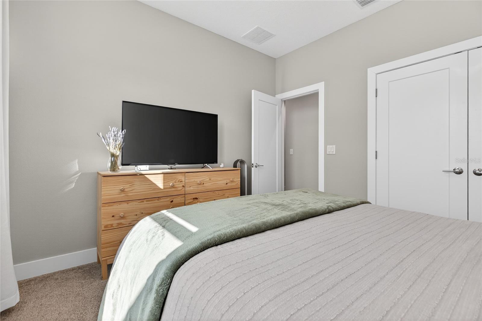 Image 48 of 65 For 2526 13th Avenue N