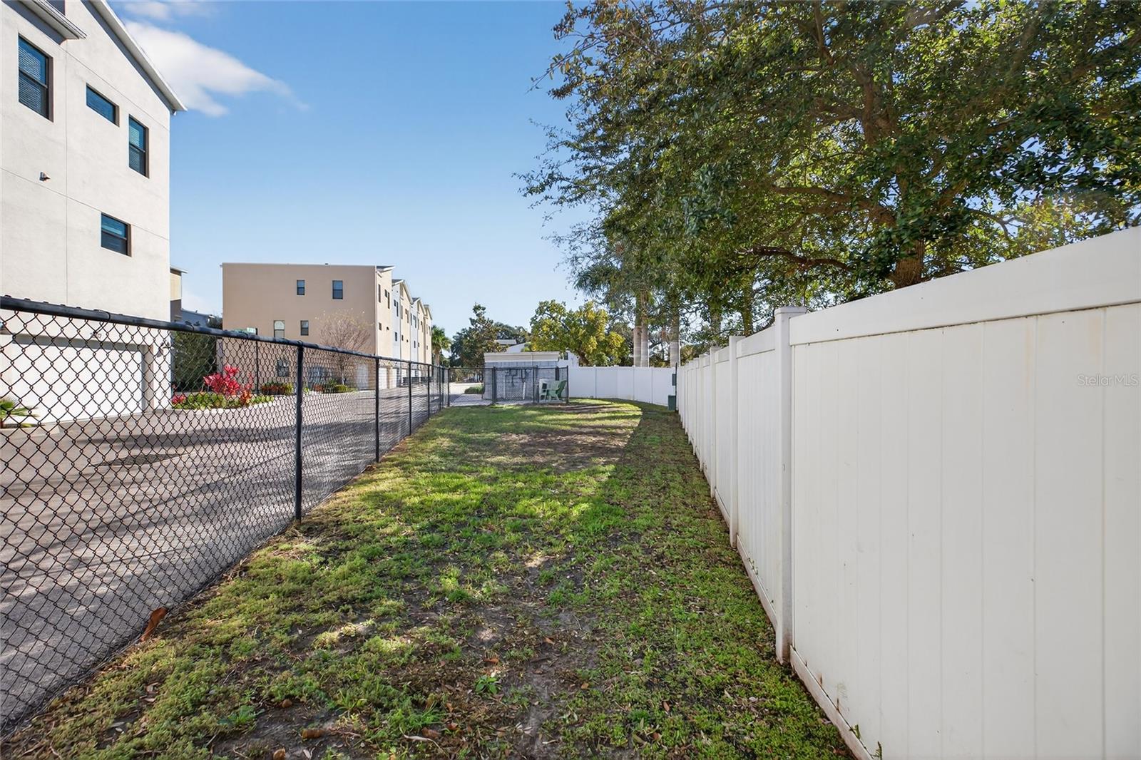 Image 62 of 65 For 2526 13th Avenue N