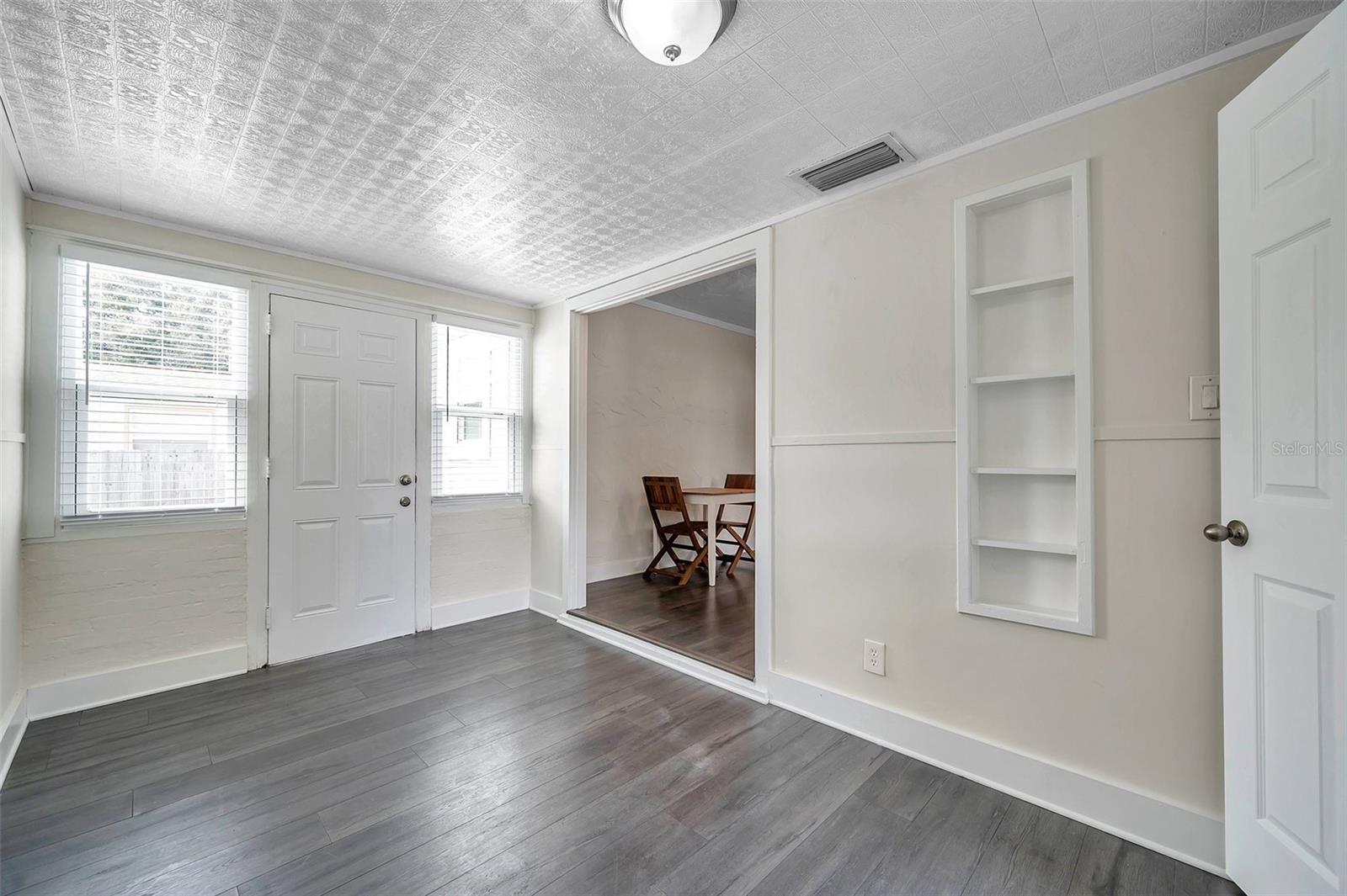 Image 15 of 26 For 4000 10th Avenue N