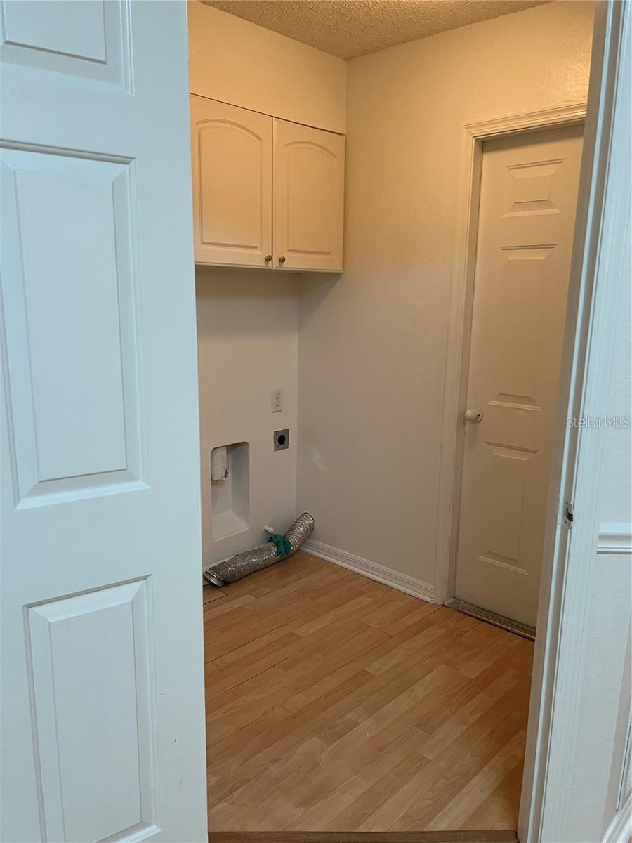 Image 11 of 18 For 27452 Sky Lake Circle