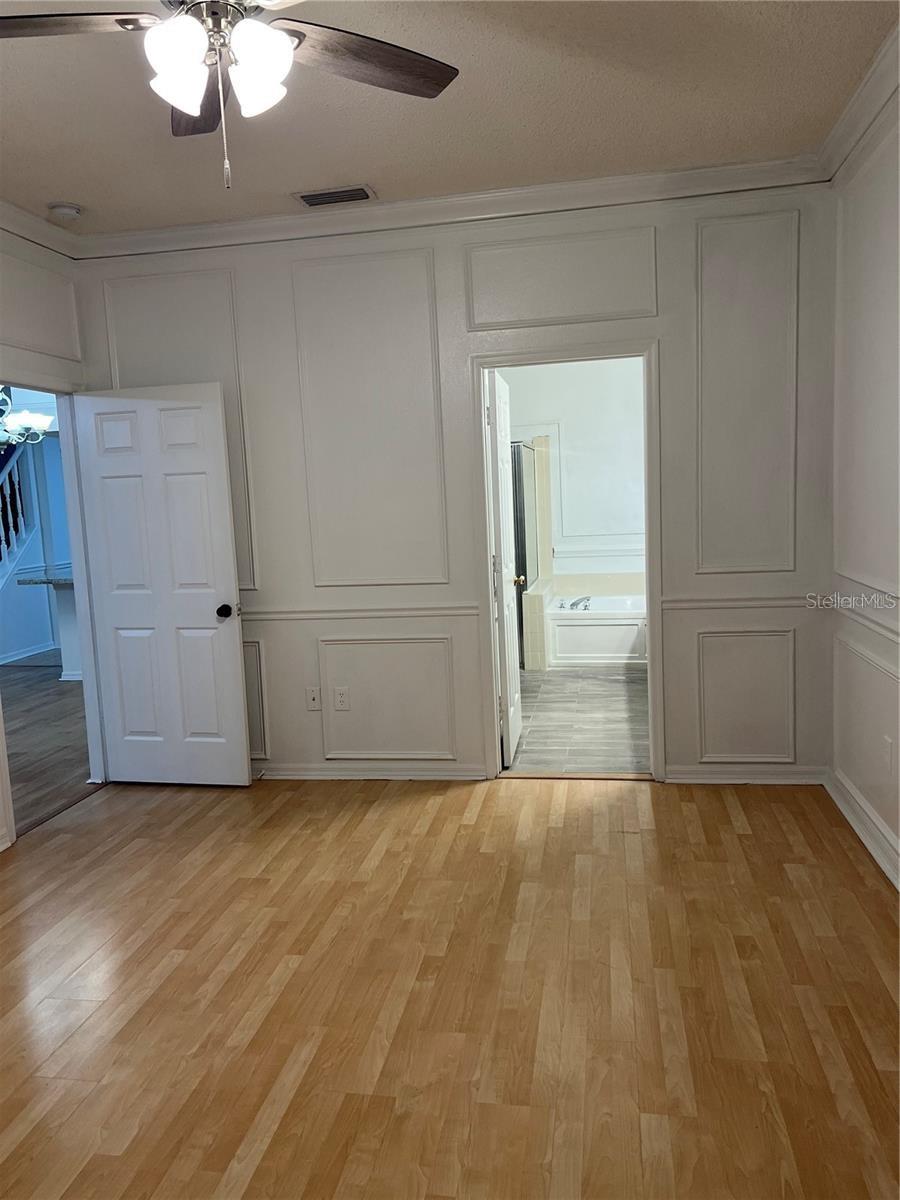 Image 7 of 18 For 27452 Sky Lake Circle