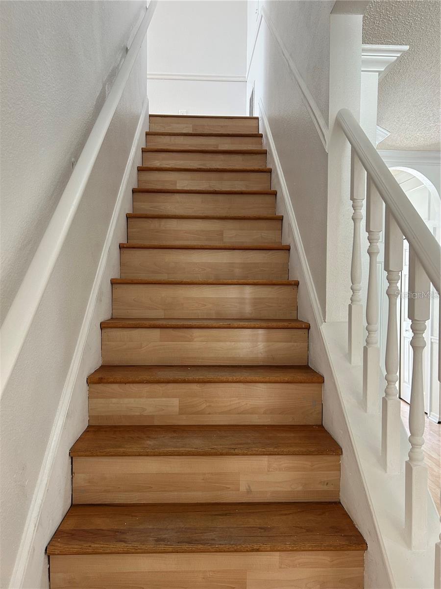 Image 8 of 18 For 27452 Sky Lake Circle