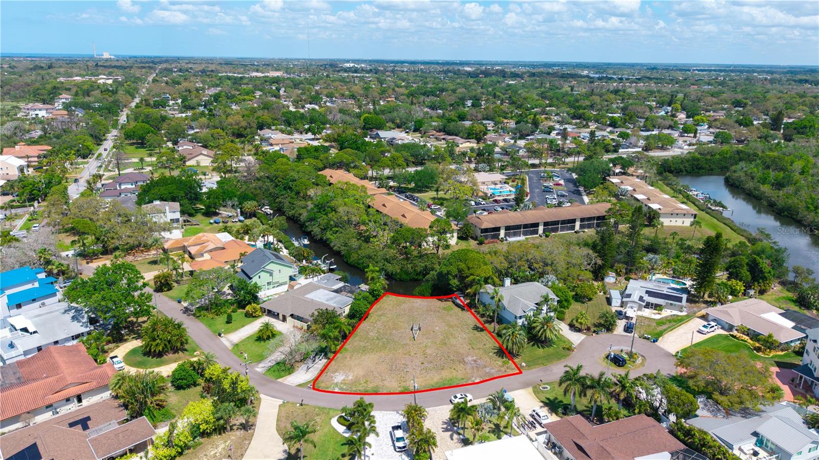 Image 5 of 15 For 1121 Florida Avenue