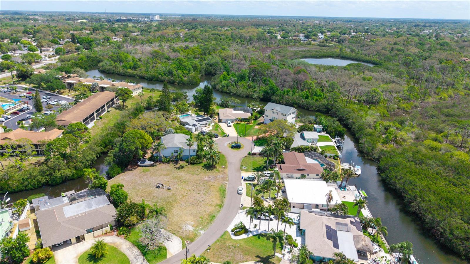 Image 6 of 15 For 1121 Florida Avenue