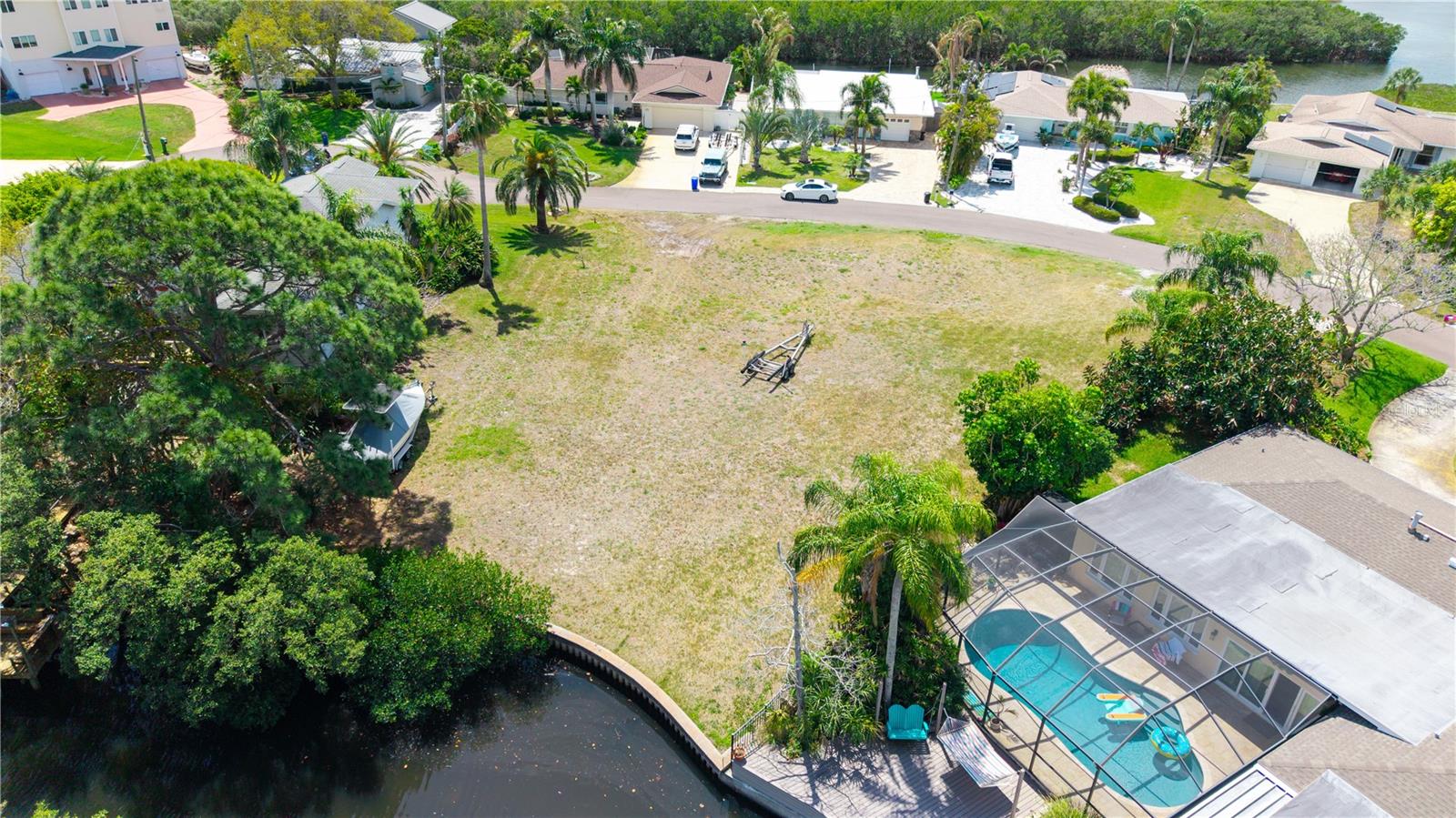 Image 7 of 15 For 1121 Florida Avenue