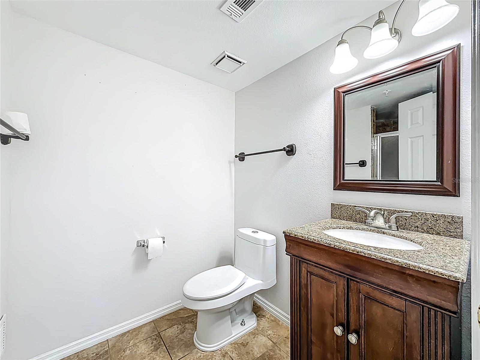 Listing photo id 32 for 2400 Feather Sound Drive 933