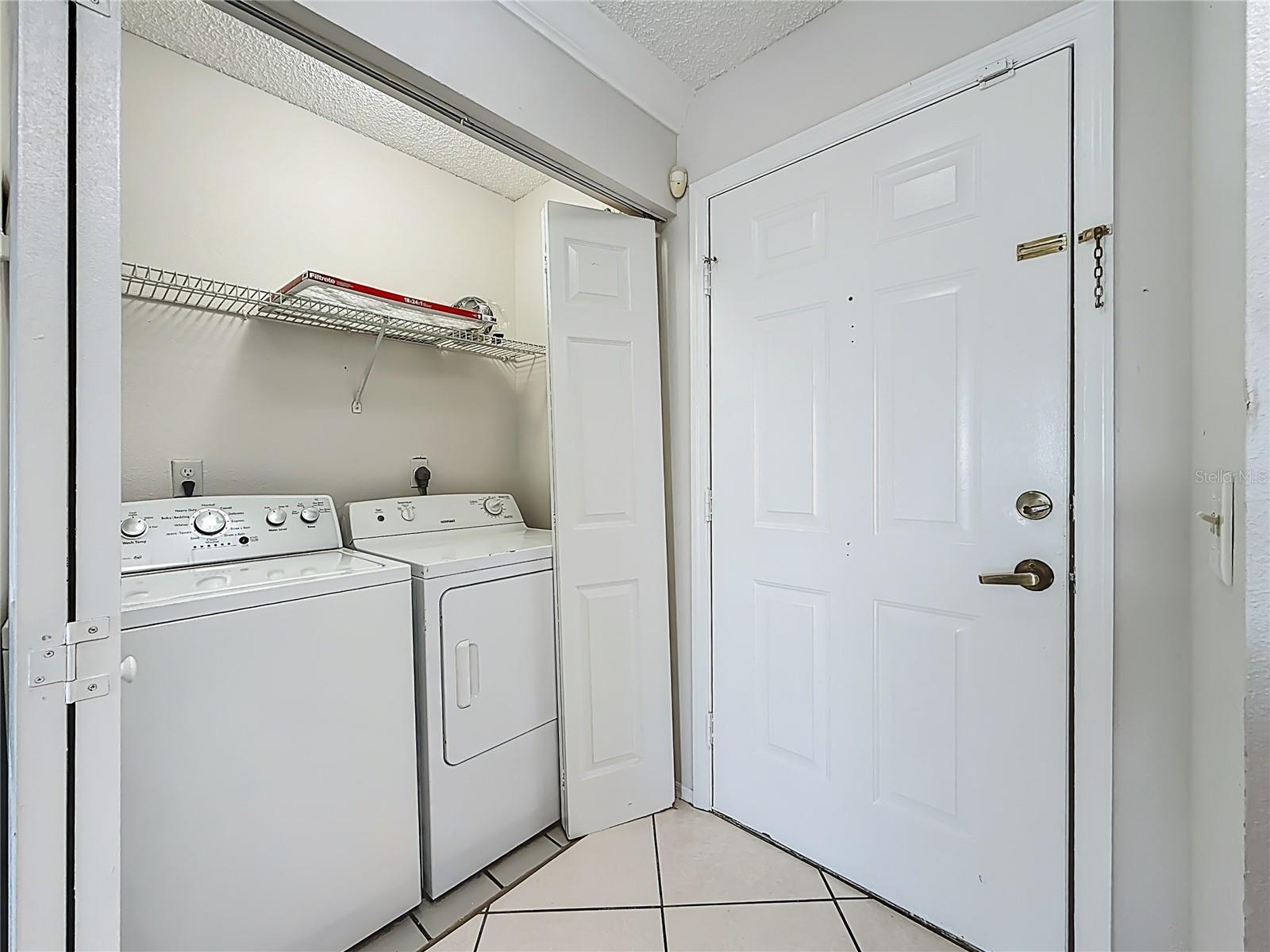 Listing photo id 40 for 2400 Feather Sound Drive 933