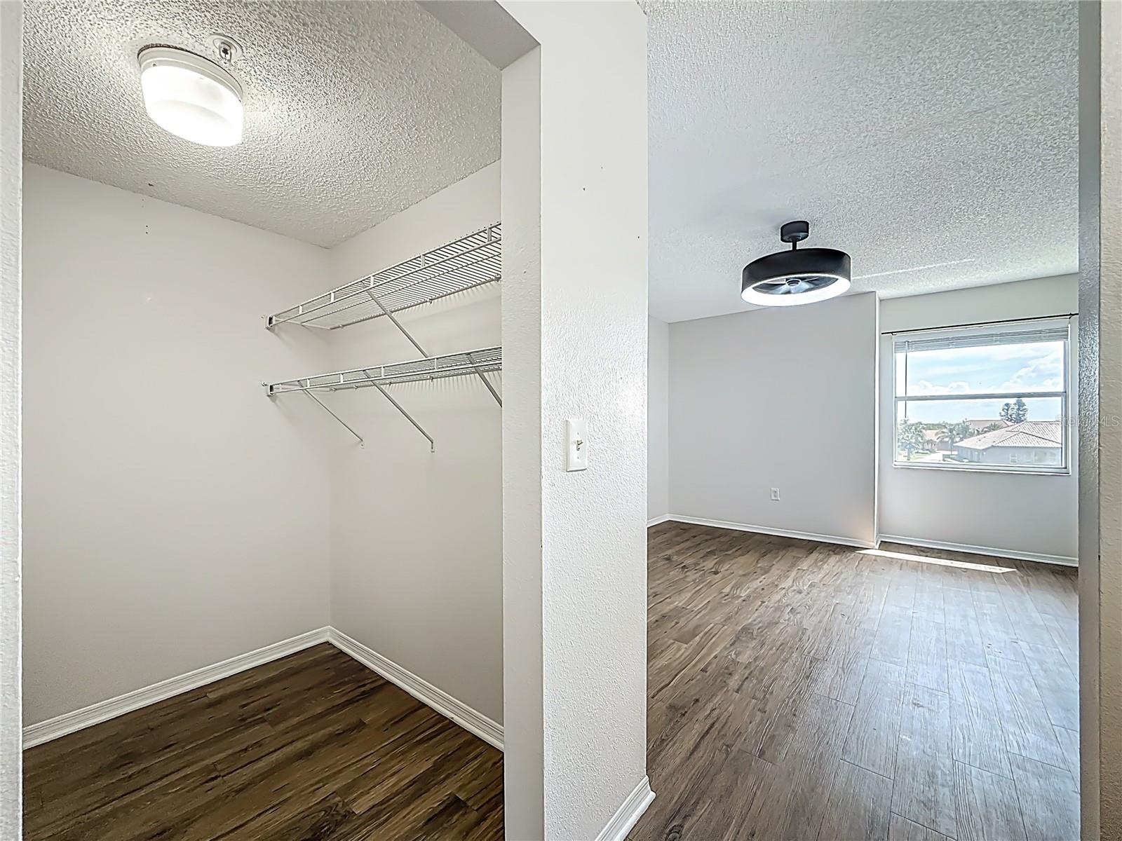 Listing photo id 42 for 2400 Feather Sound Drive 933