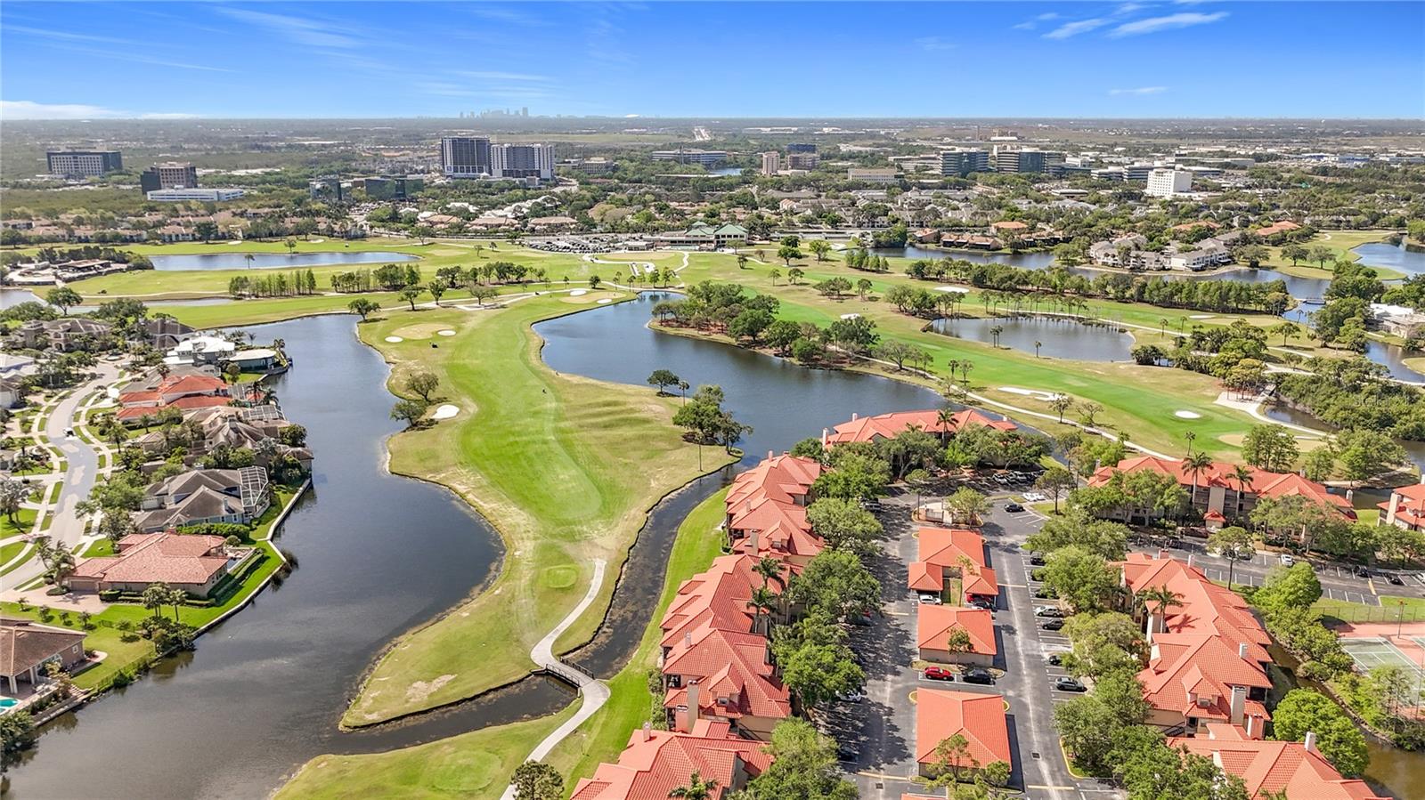 Listing photo id 57 for 2400 Feather Sound Drive 933