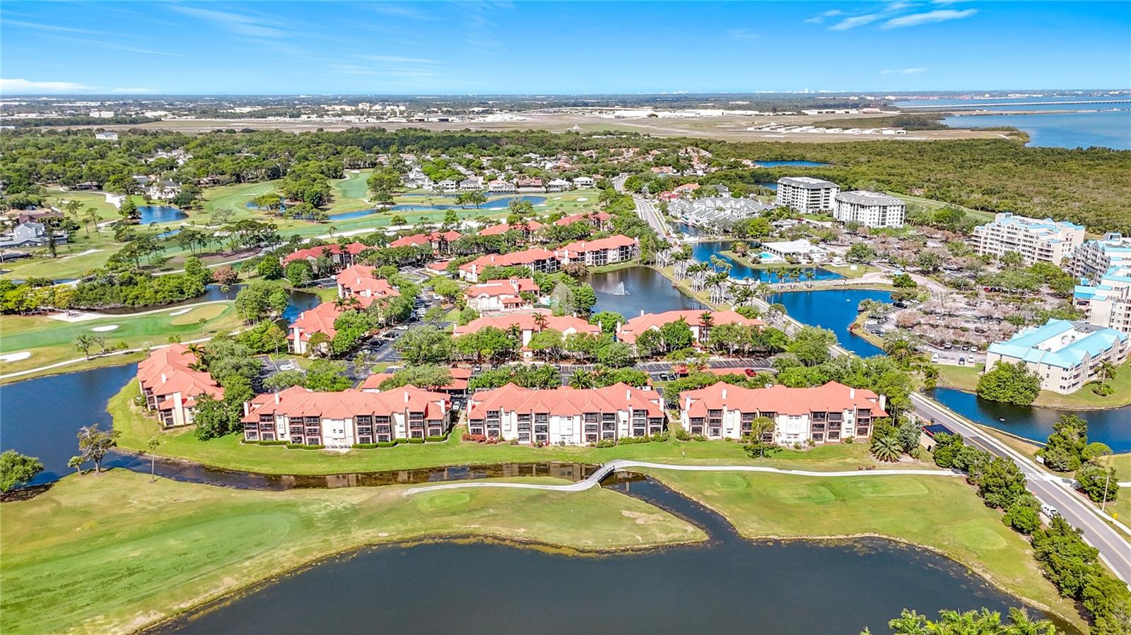 Listing photo id 63 for 2400 Feather Sound Drive 933