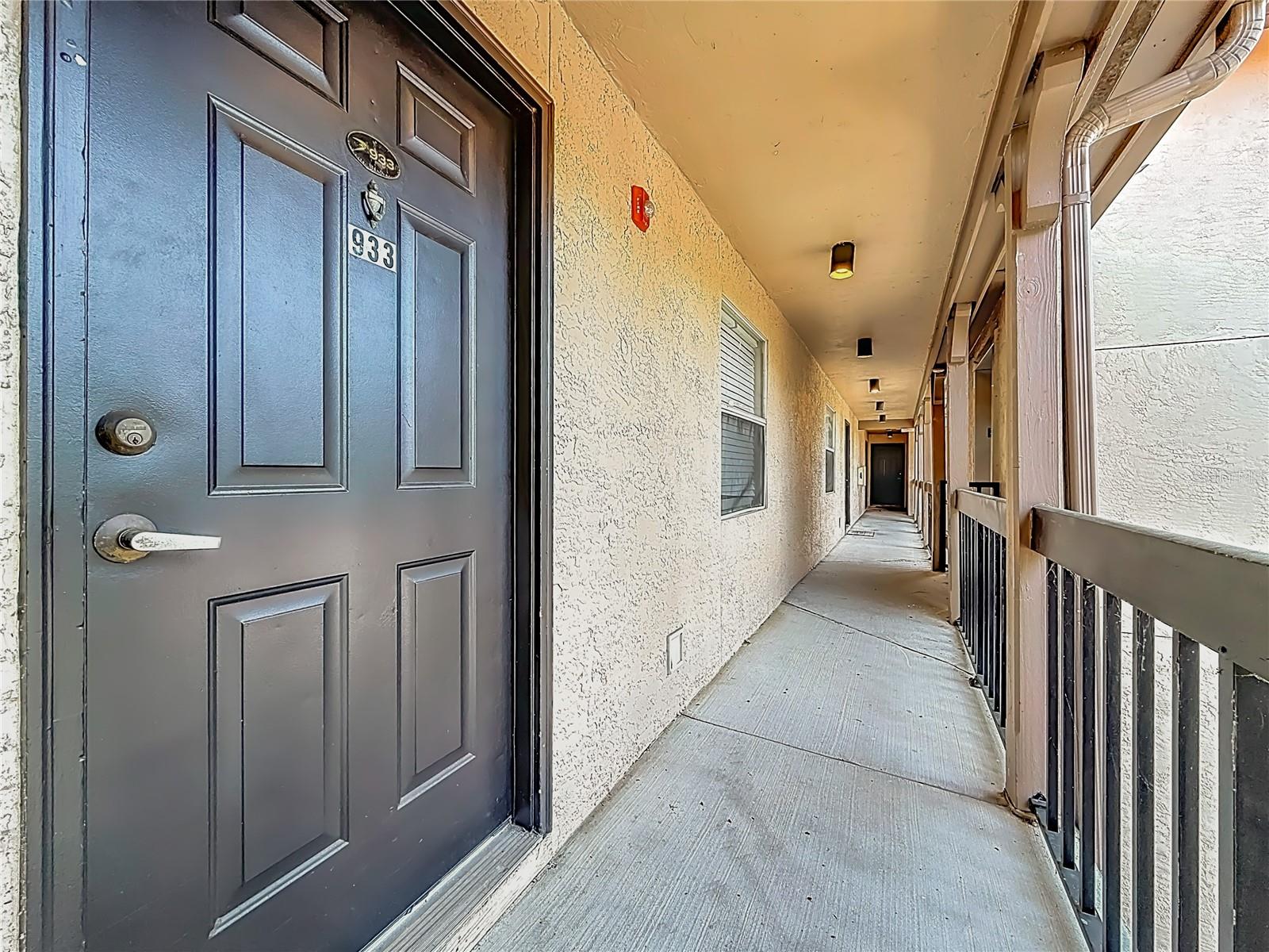 Listing photo id 7 for 2400 Feather Sound Drive 933