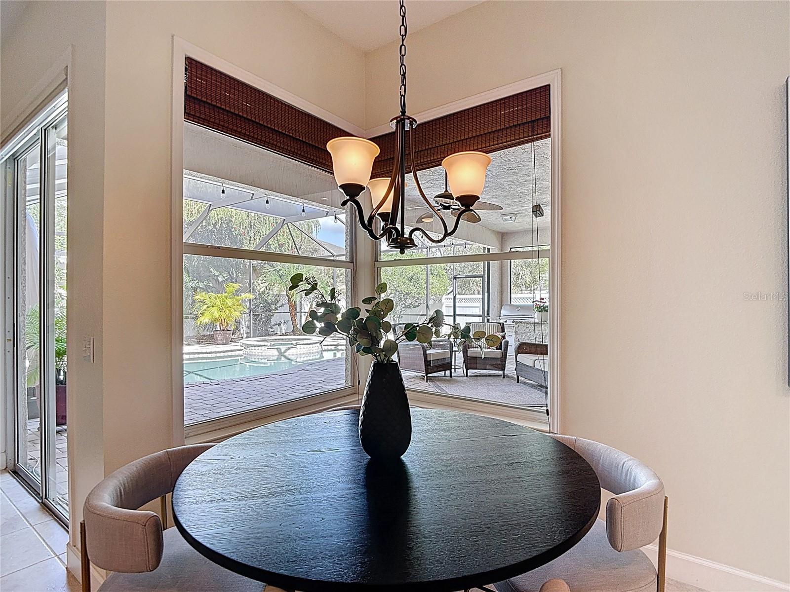 Listing photo id 19 for 5106 Ashcrest Court