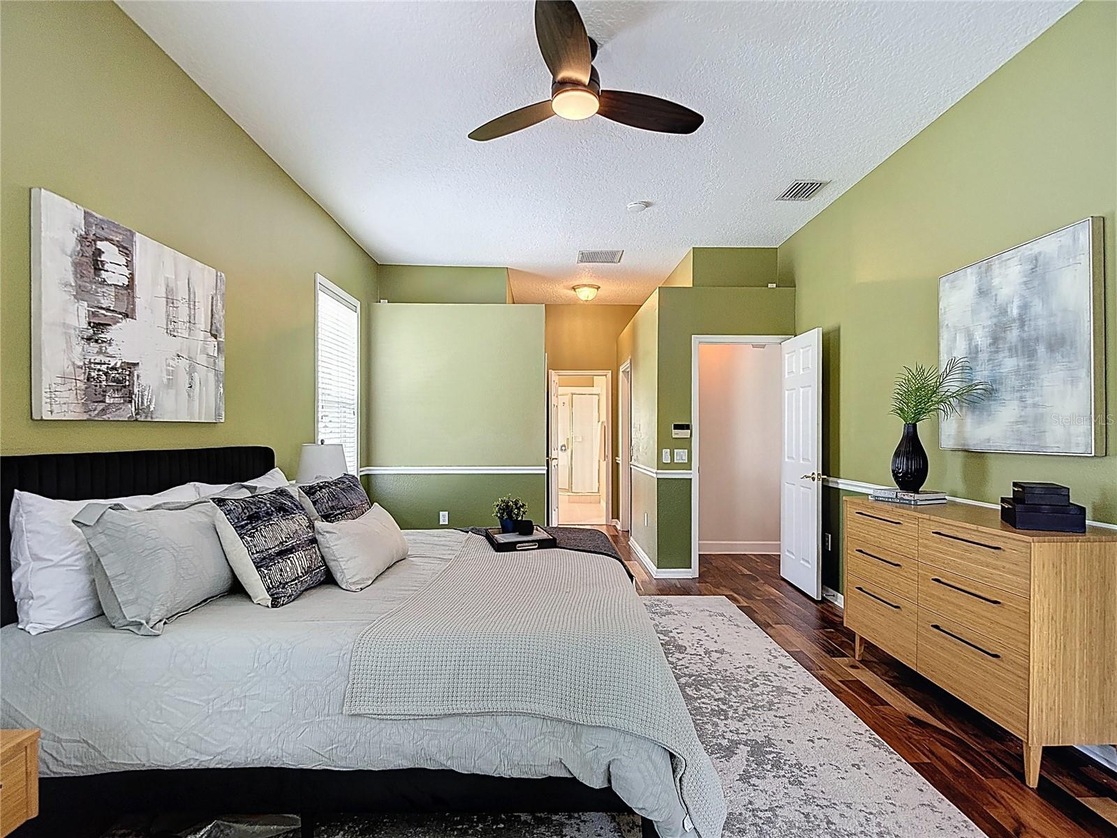 Listing photo id 25 for 5106 Ashcrest Court