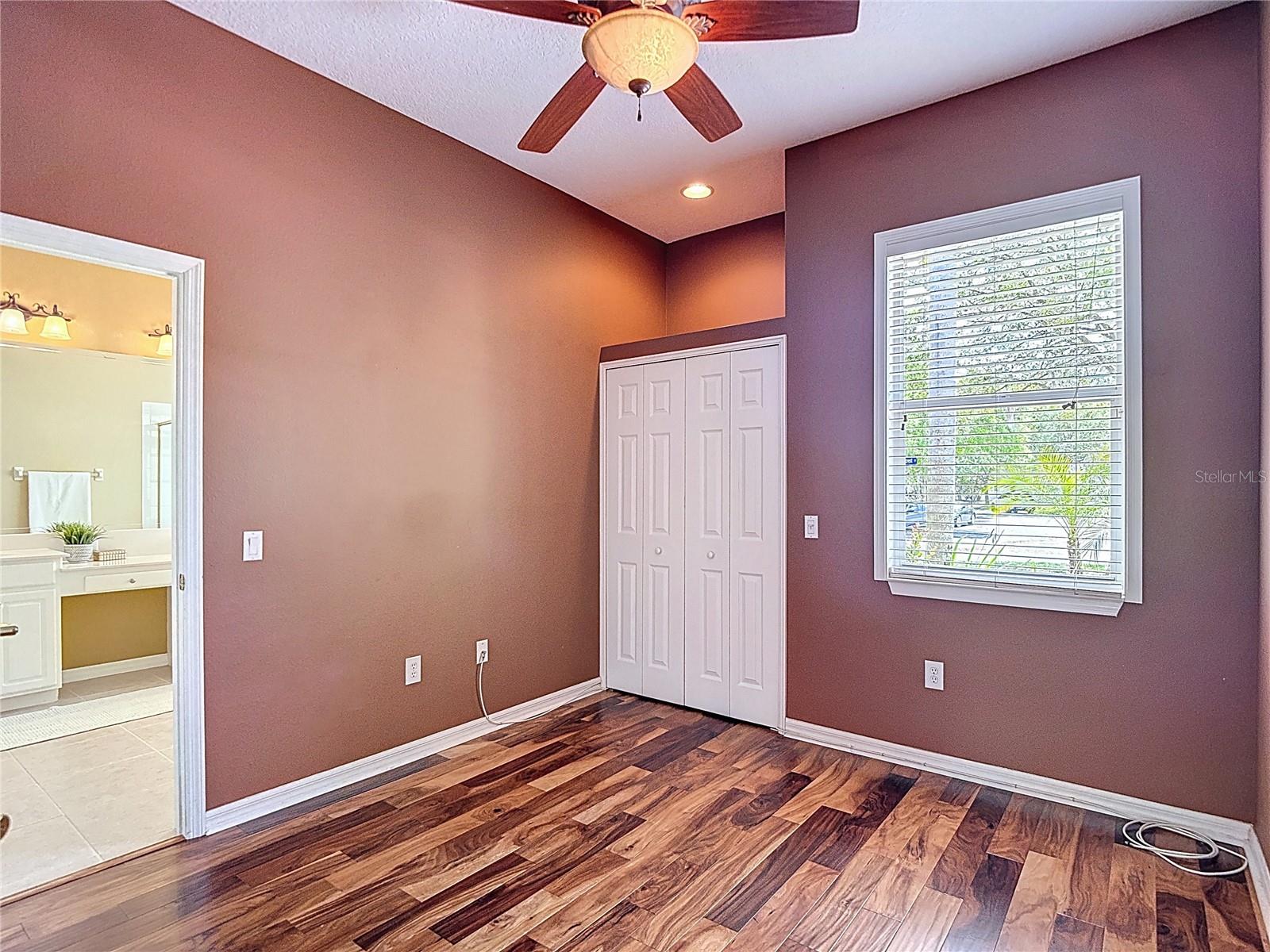 Listing photo id 32 for 5106 Ashcrest Court