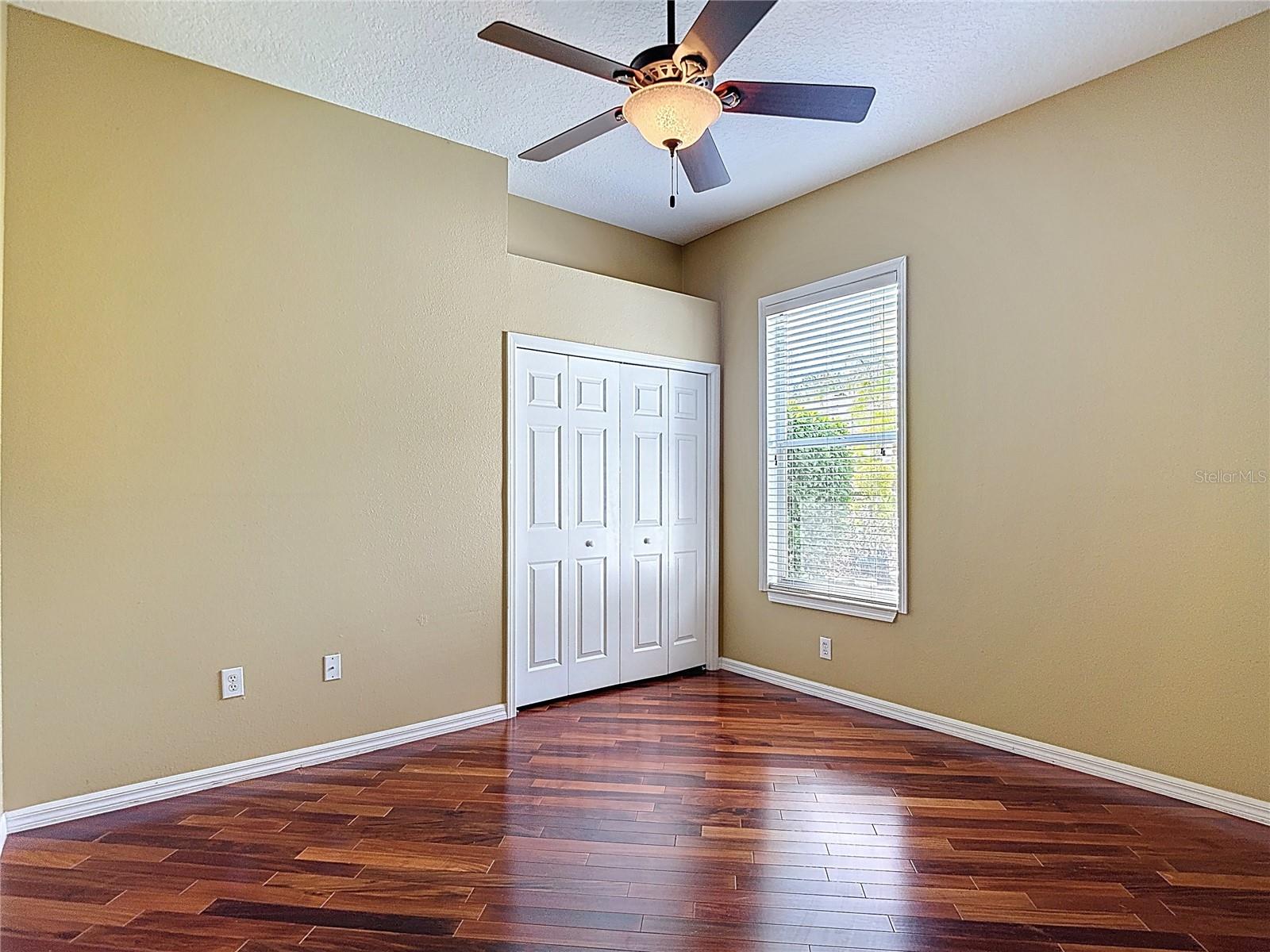 Listing photo id 37 for 5106 Ashcrest Court