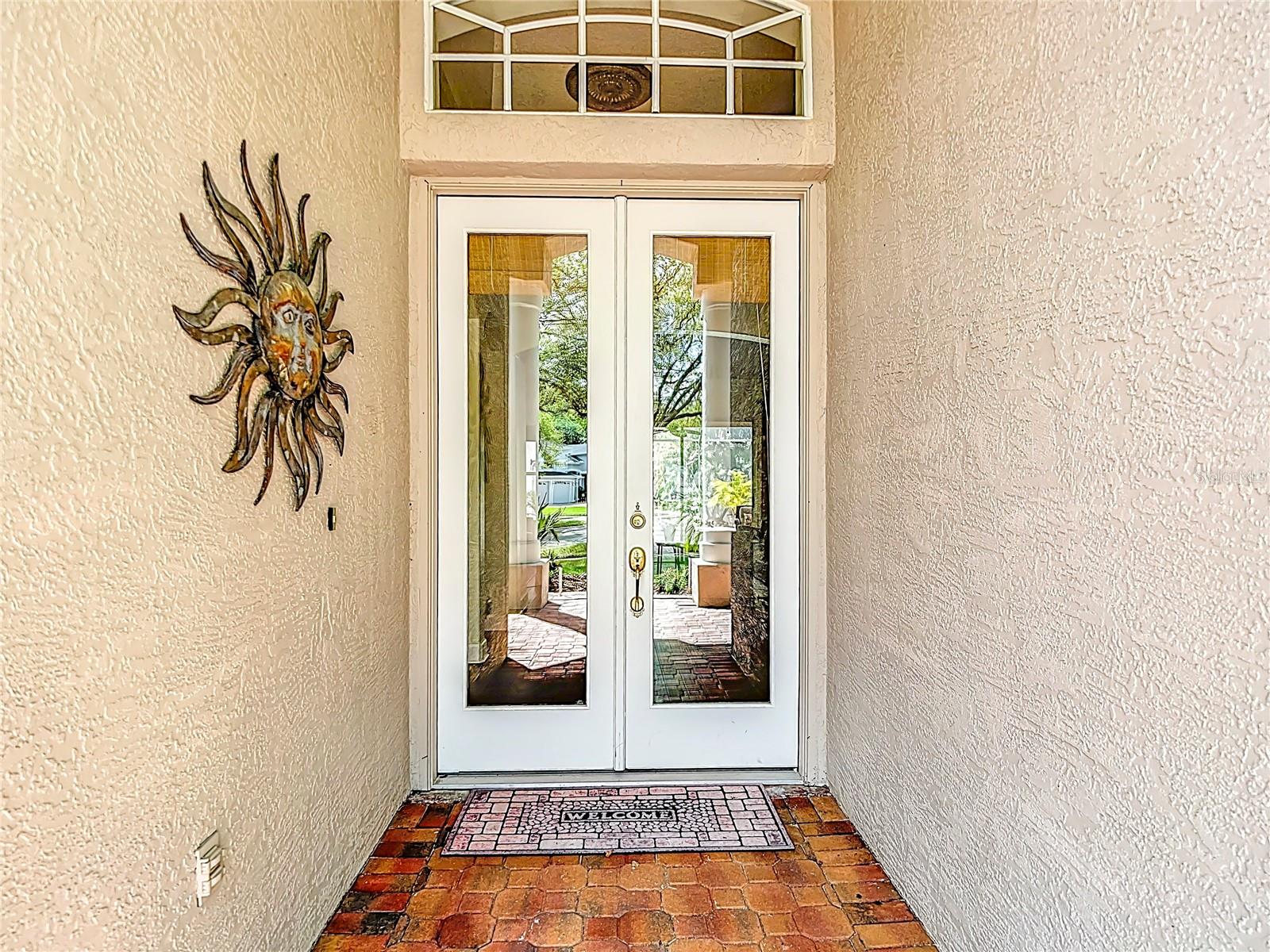 Listing photo id 4 for 5106 Ashcrest Court