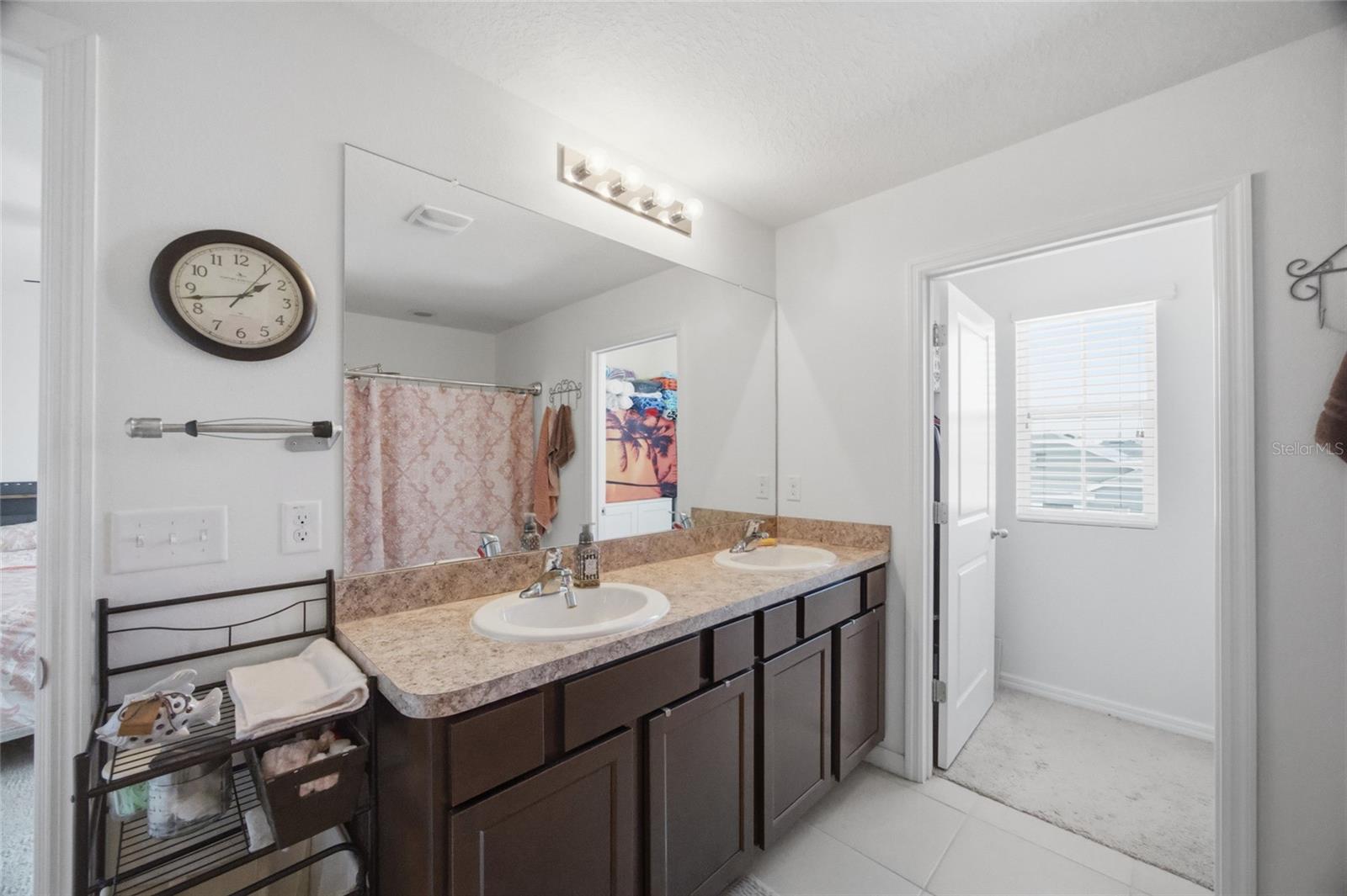 Image 24 of 53 For 15417 Ibis Fall Place