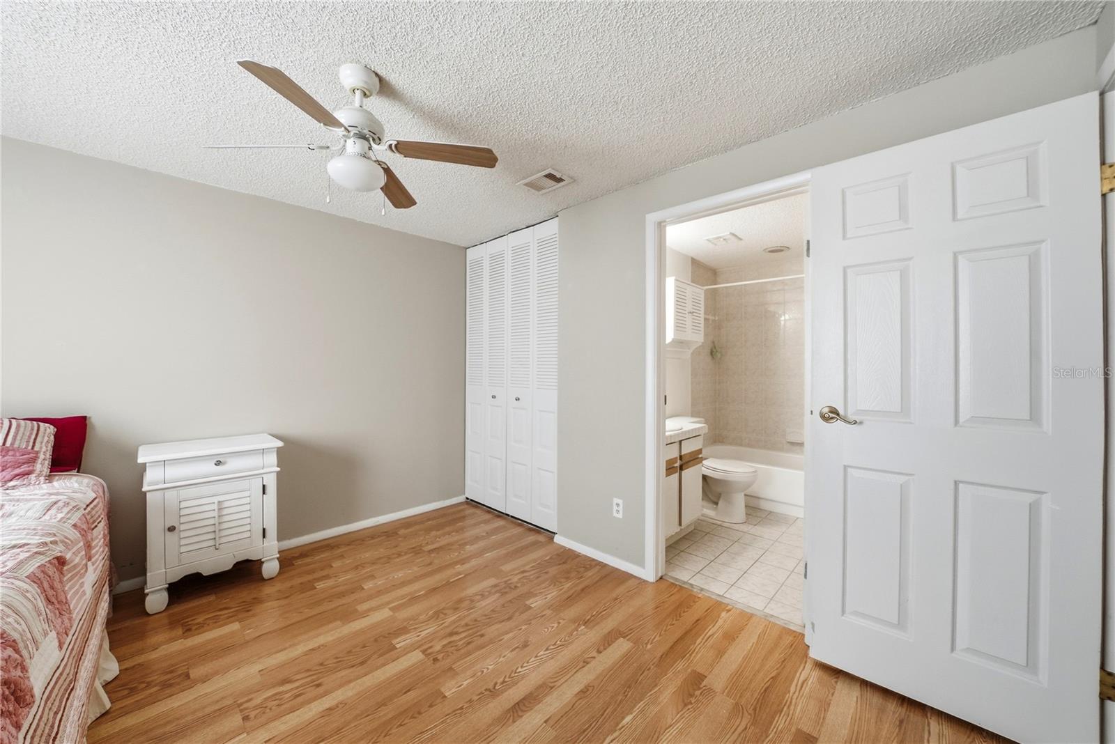 Image 15 of 27 For 412 Cedar Ridge Court