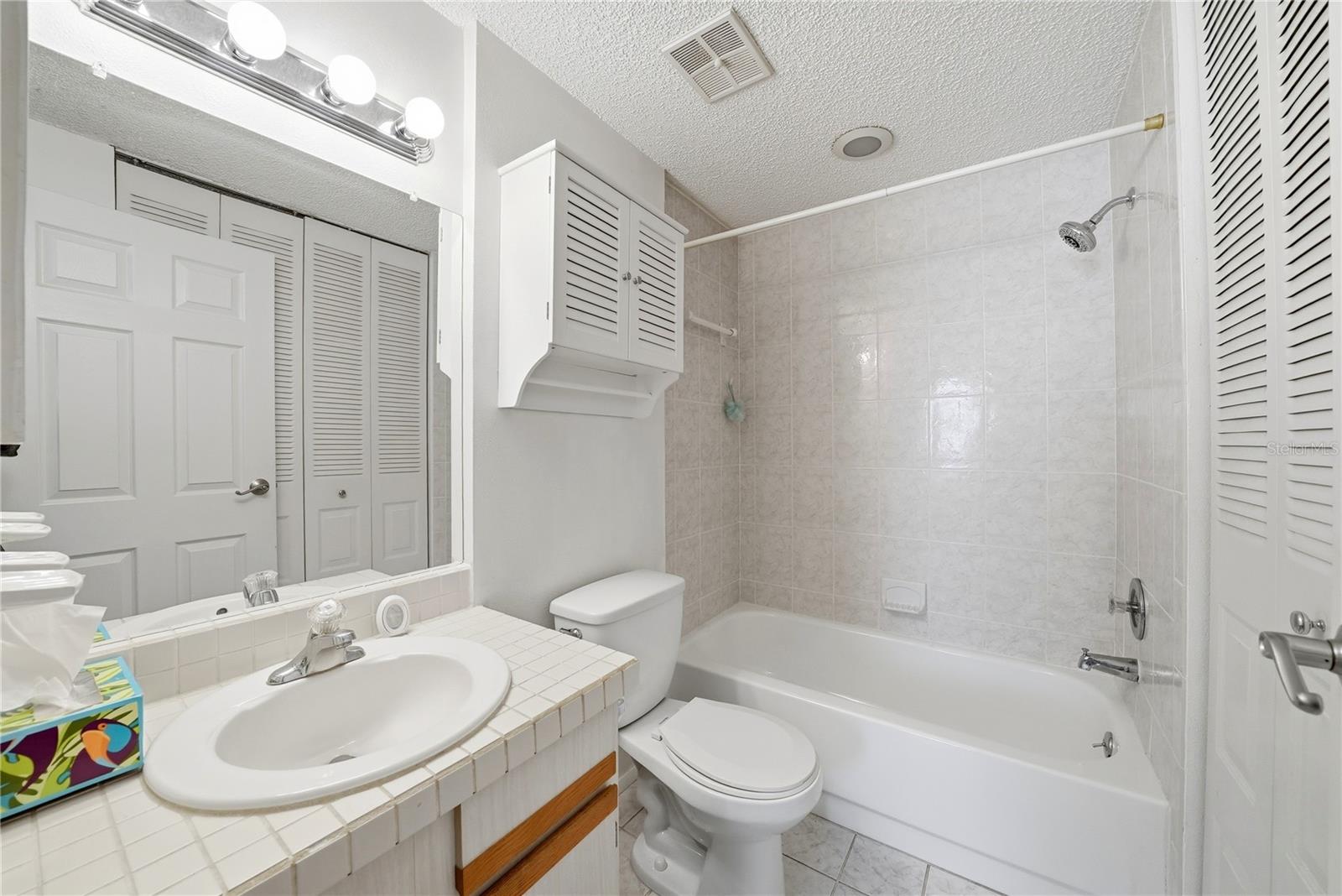 Image 17 of 27 For 412 Cedar Ridge Court