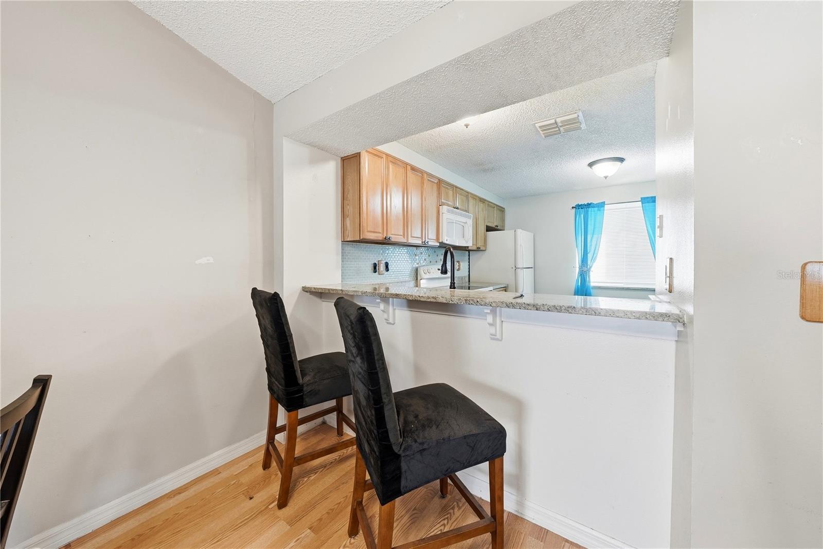 Image 6 of 27 For 412 Cedar Ridge Court