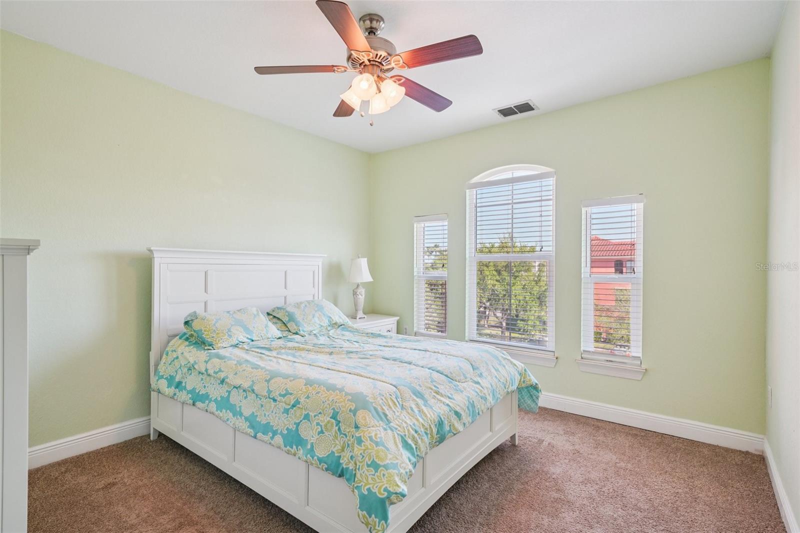 Image 10 of 41 For 2713 Via Murano  233