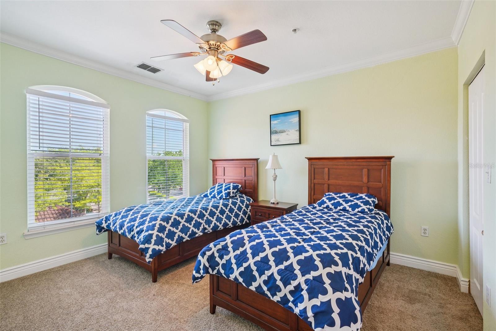 Image 13 of 41 For 2713 Via Murano  233