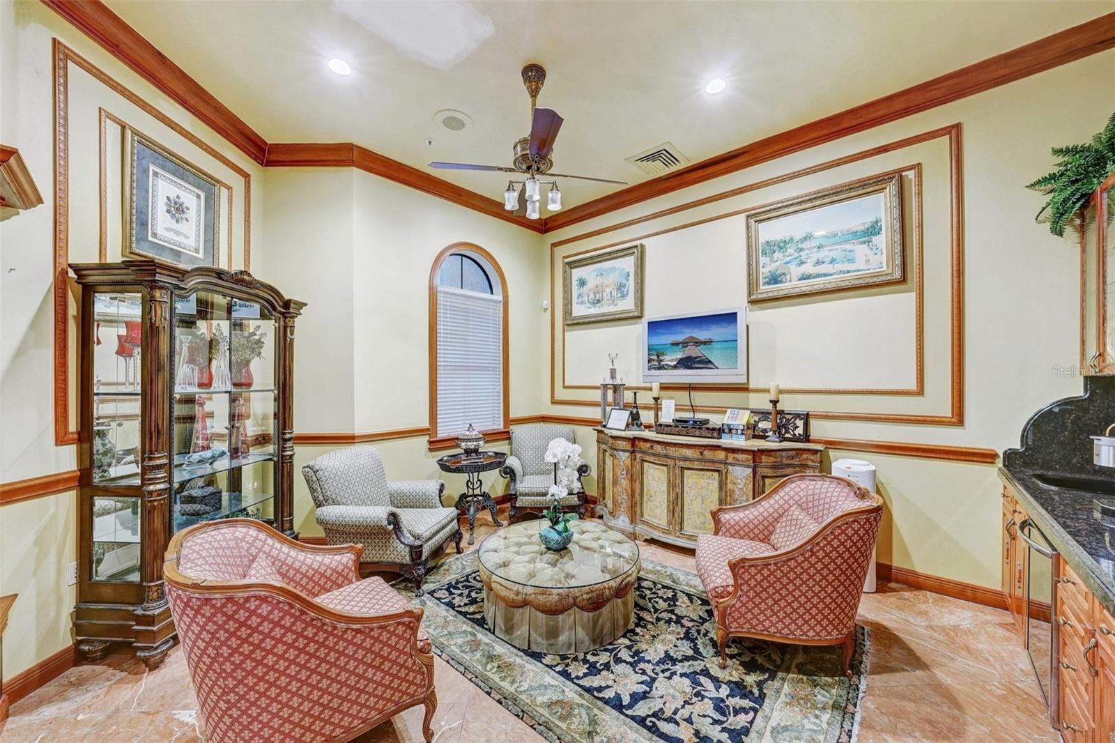 Image 21 of 41 For 2713 Via Murano  233