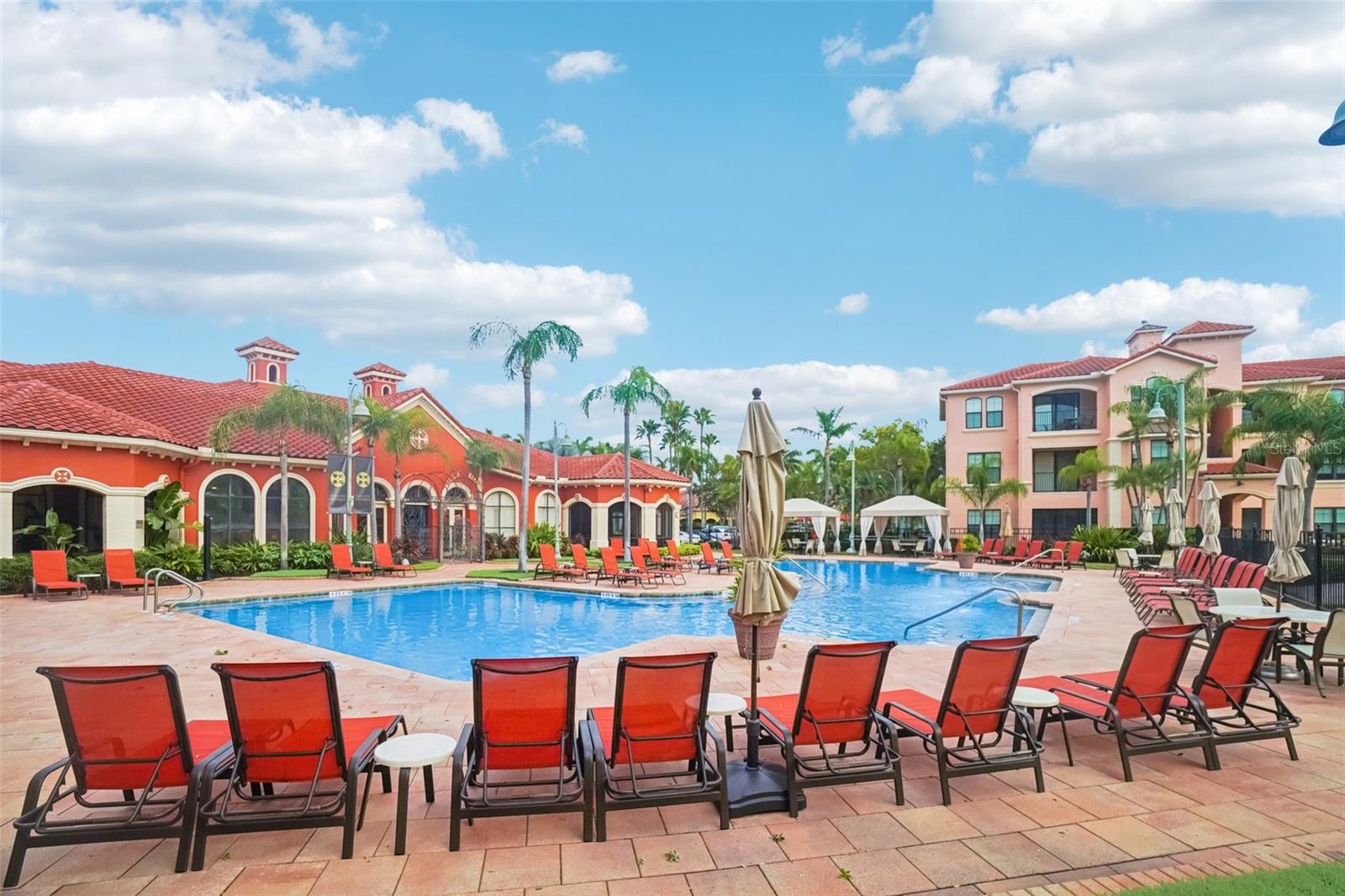 Image 33 of 41 For 2713 Via Murano  233