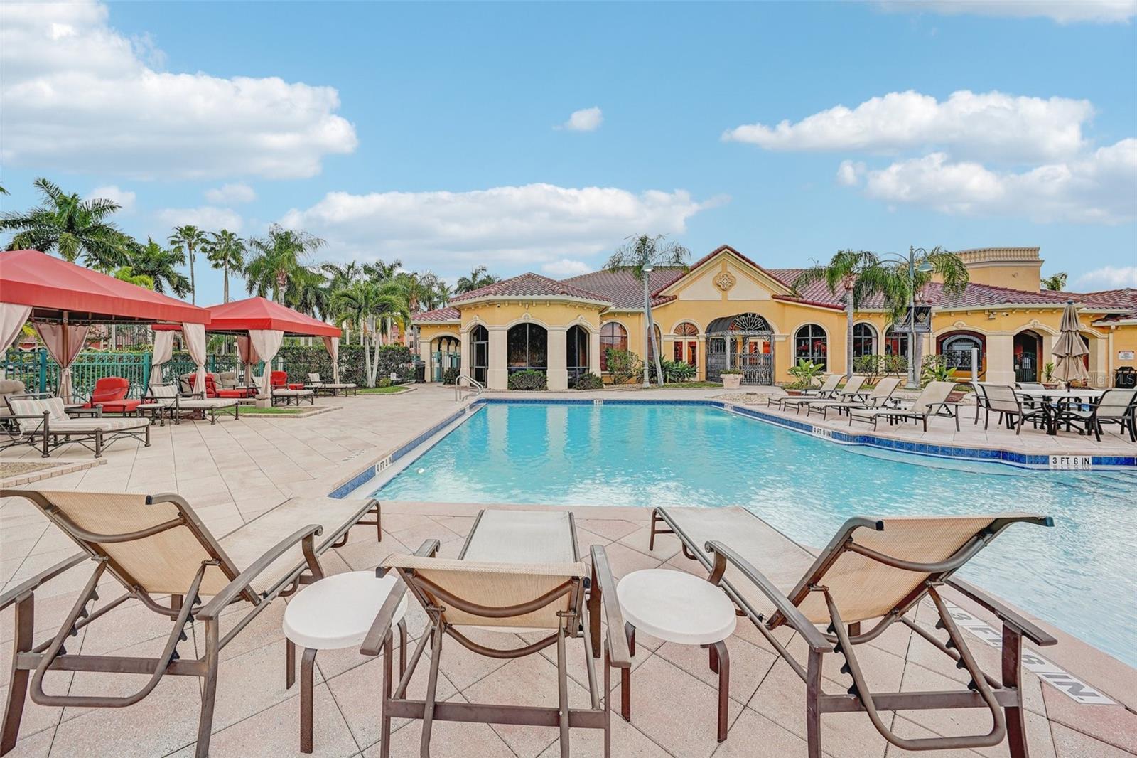 Image 37 of 41 For 2713 Via Murano  233