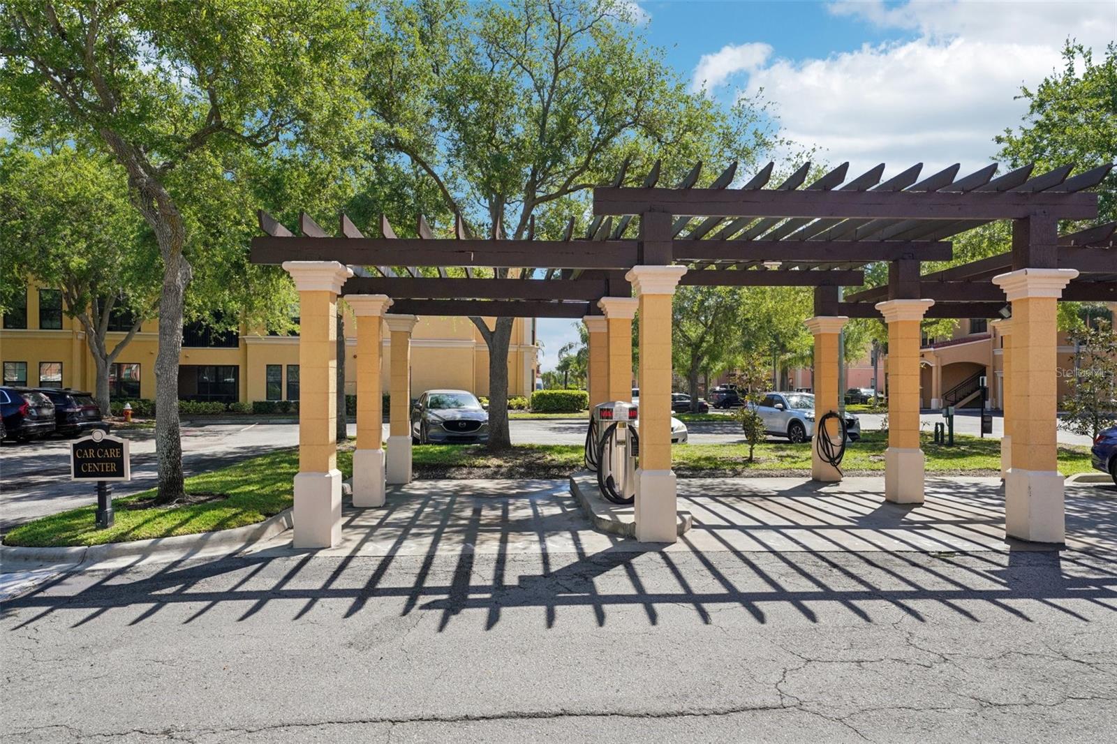 Image 38 of 41 For 2713 Via Murano  233