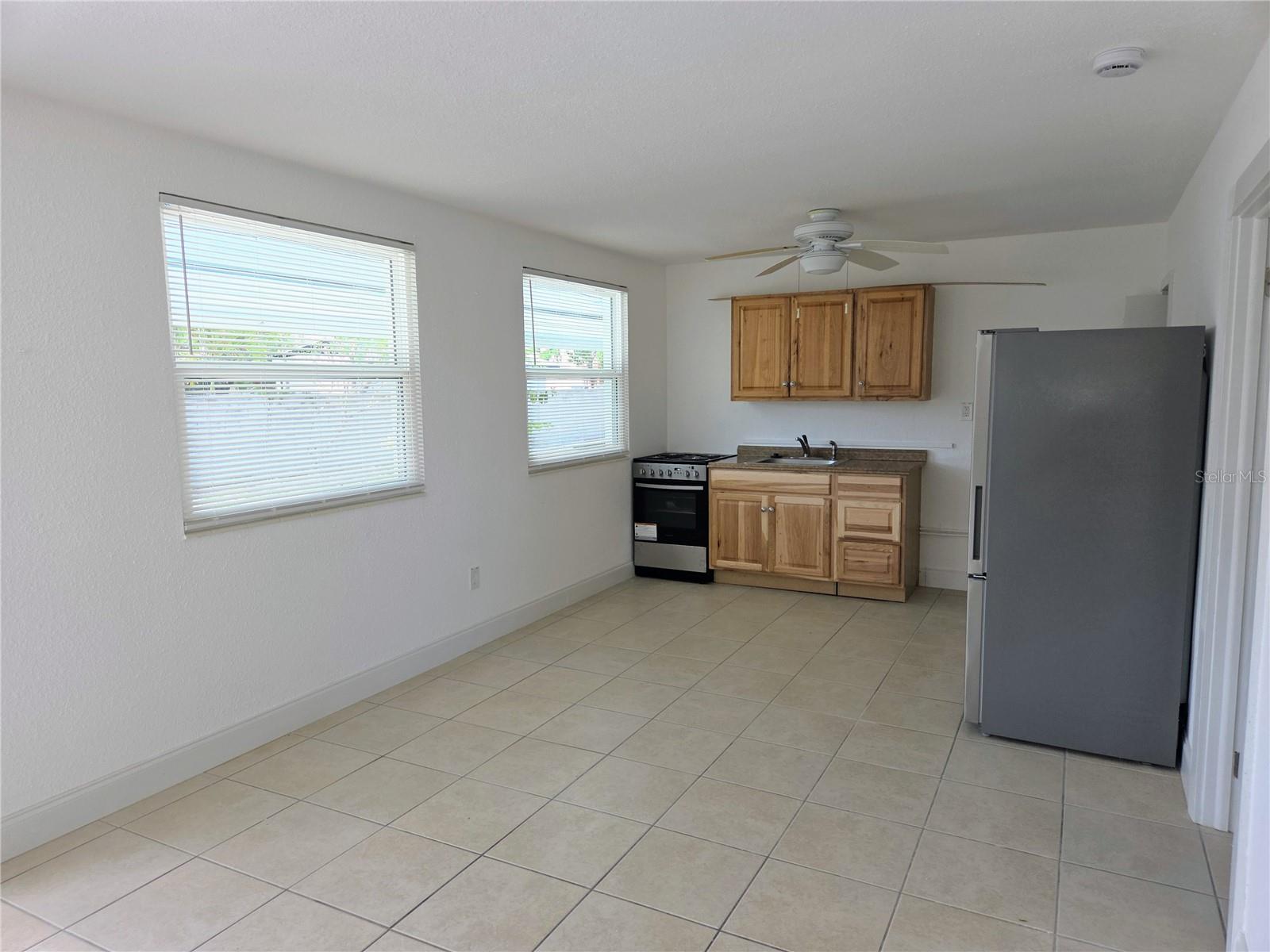 Image 5 of 18 For 6931 Hibiscus Avenue S 1a