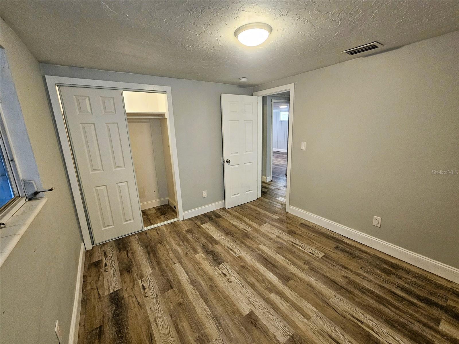 Image 10 of 24 For 501 25th Avenue W