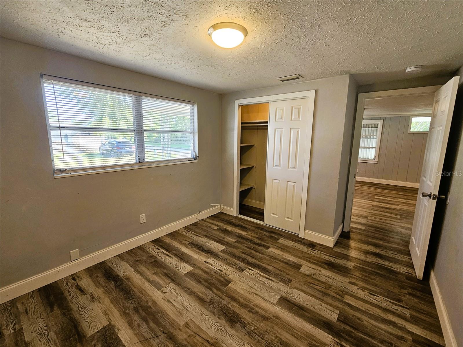 Image 19 of 24 For 501 25th Avenue W