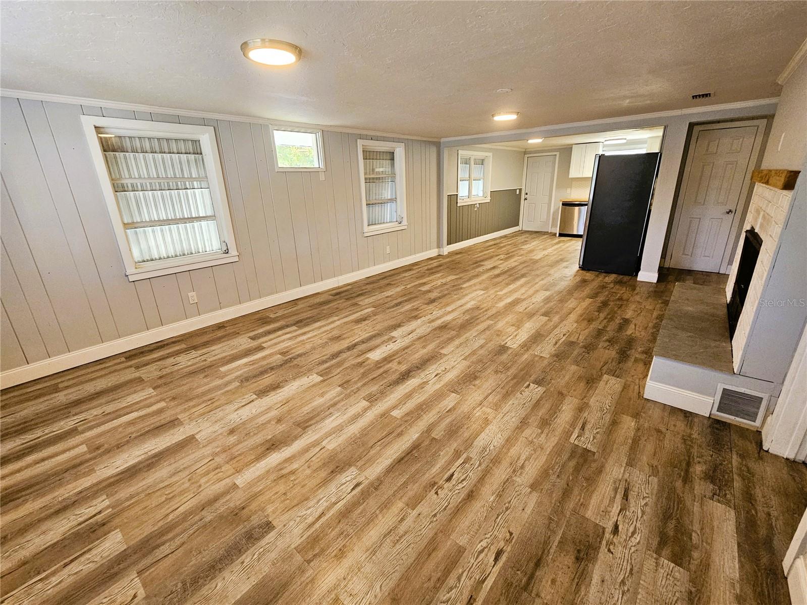 Image 5 of 24 For 501 25th Avenue W