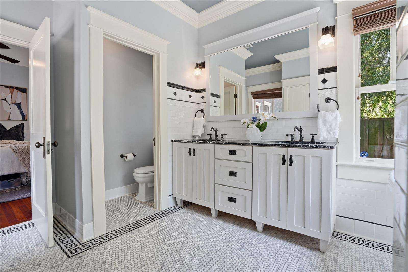 Image 36 of 65 For 2116 Watrous Avenue