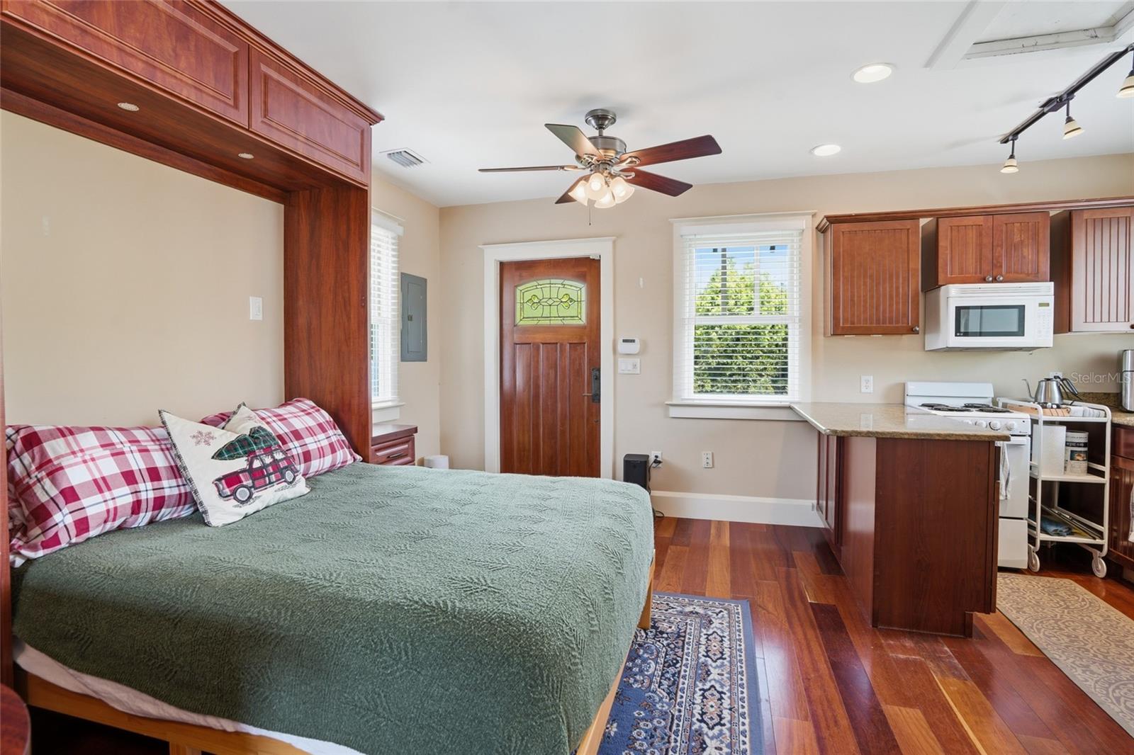 Image 45 of 65 For 2116 Watrous Avenue