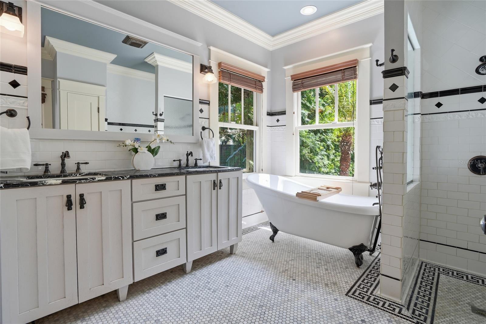 Image 8 of 65 For 2116 Watrous Avenue